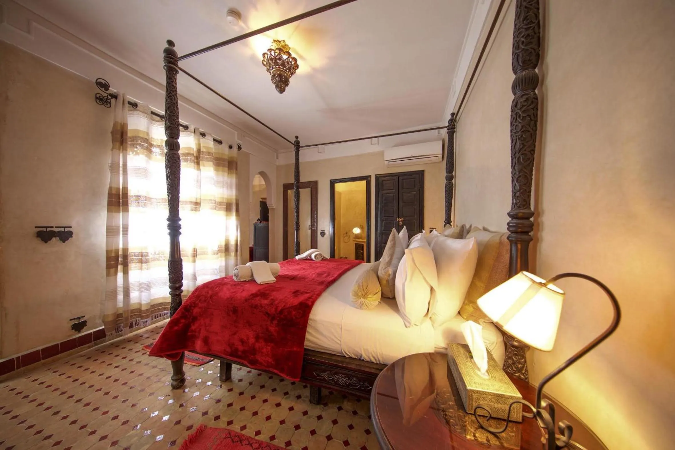 Bedroom, Bed in Riad Africa - Marrakech Medina Maison d'Hote