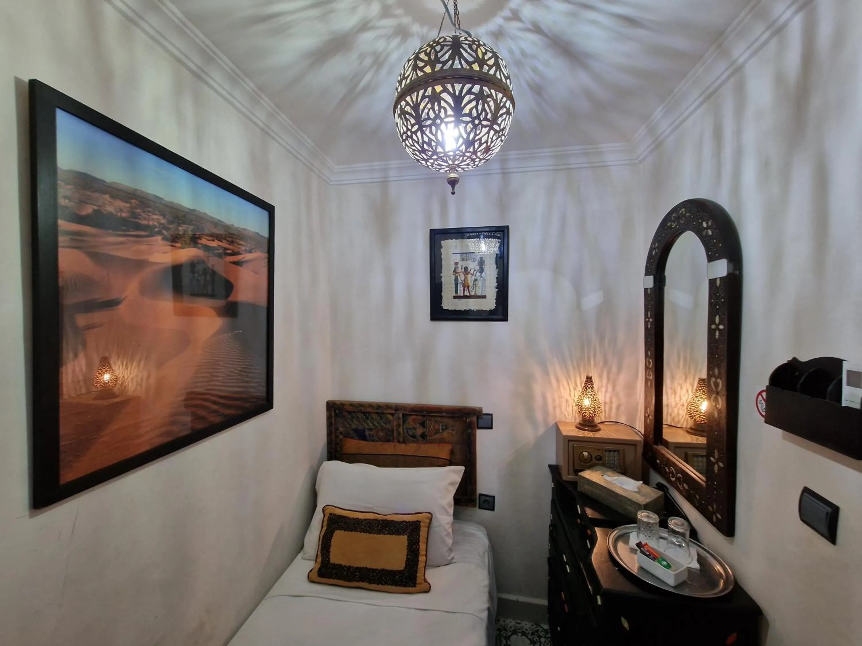 Bedroom in Riad Africa - Marrakech Medina Maison d'Hote