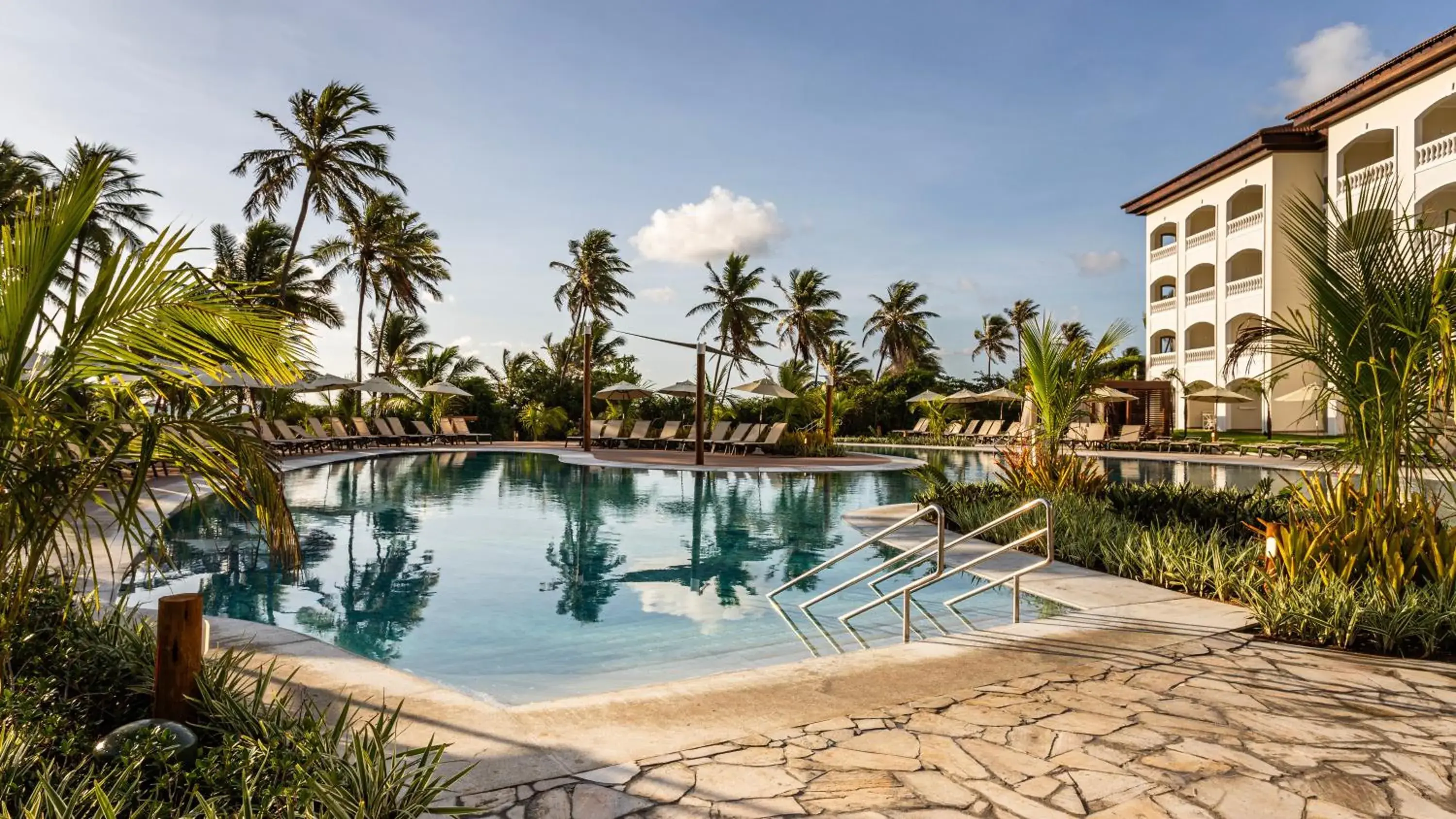 Swimming pool in Sauipe Sol Grand Premium All Inclusive Swimming pool in Sauipe Sol Grand Premium All Inclusive