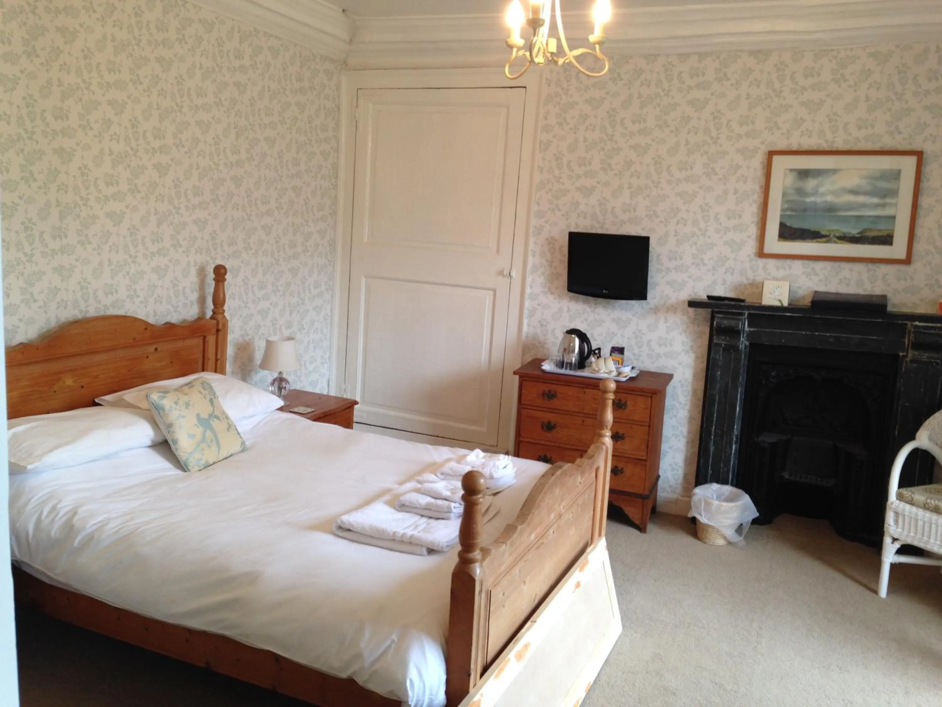Photo of the whole room, Bed in SPRING GARDENS B&B
