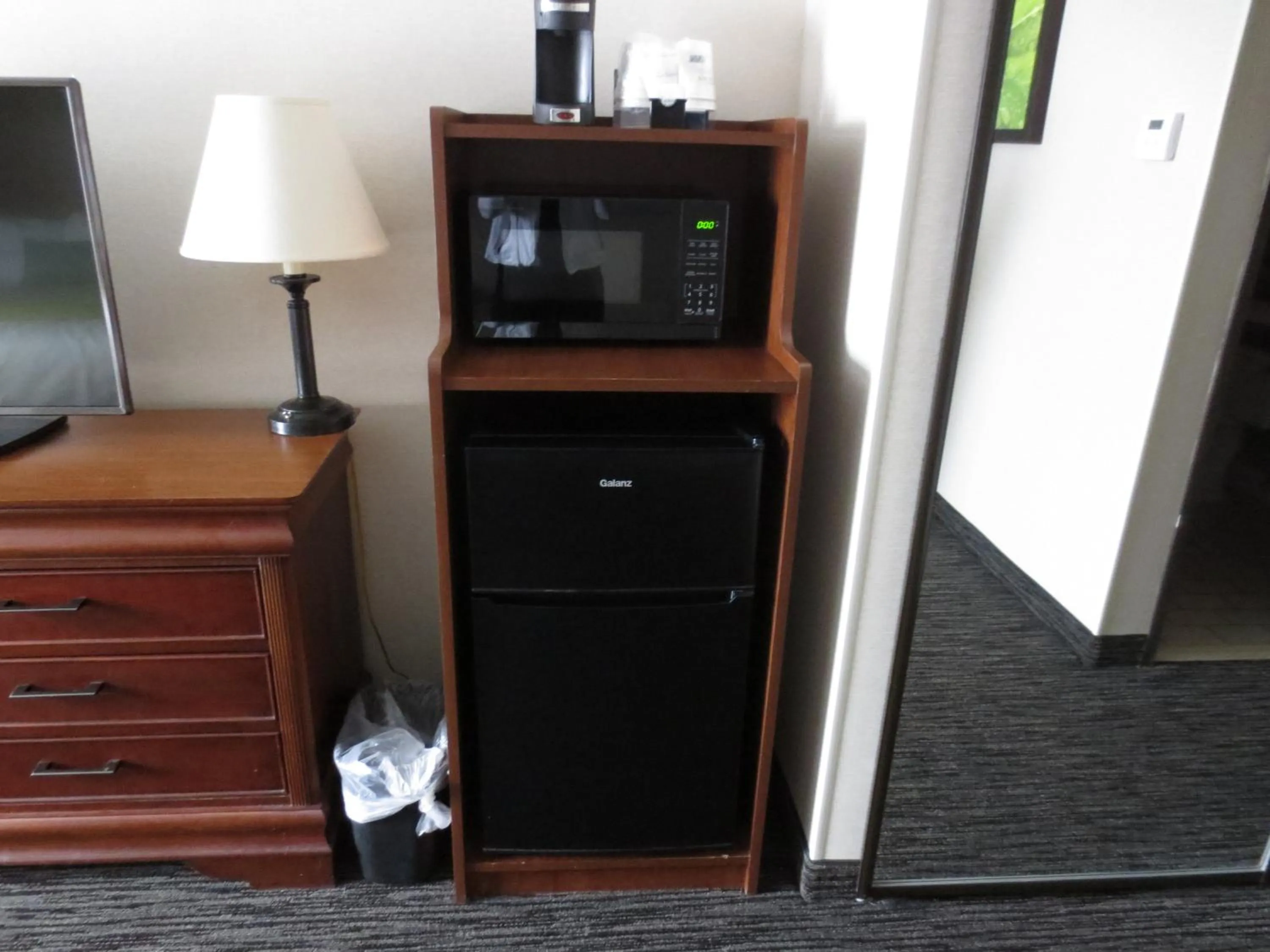 Coffee/tea facilities in Best Western Plus Landmark Inn