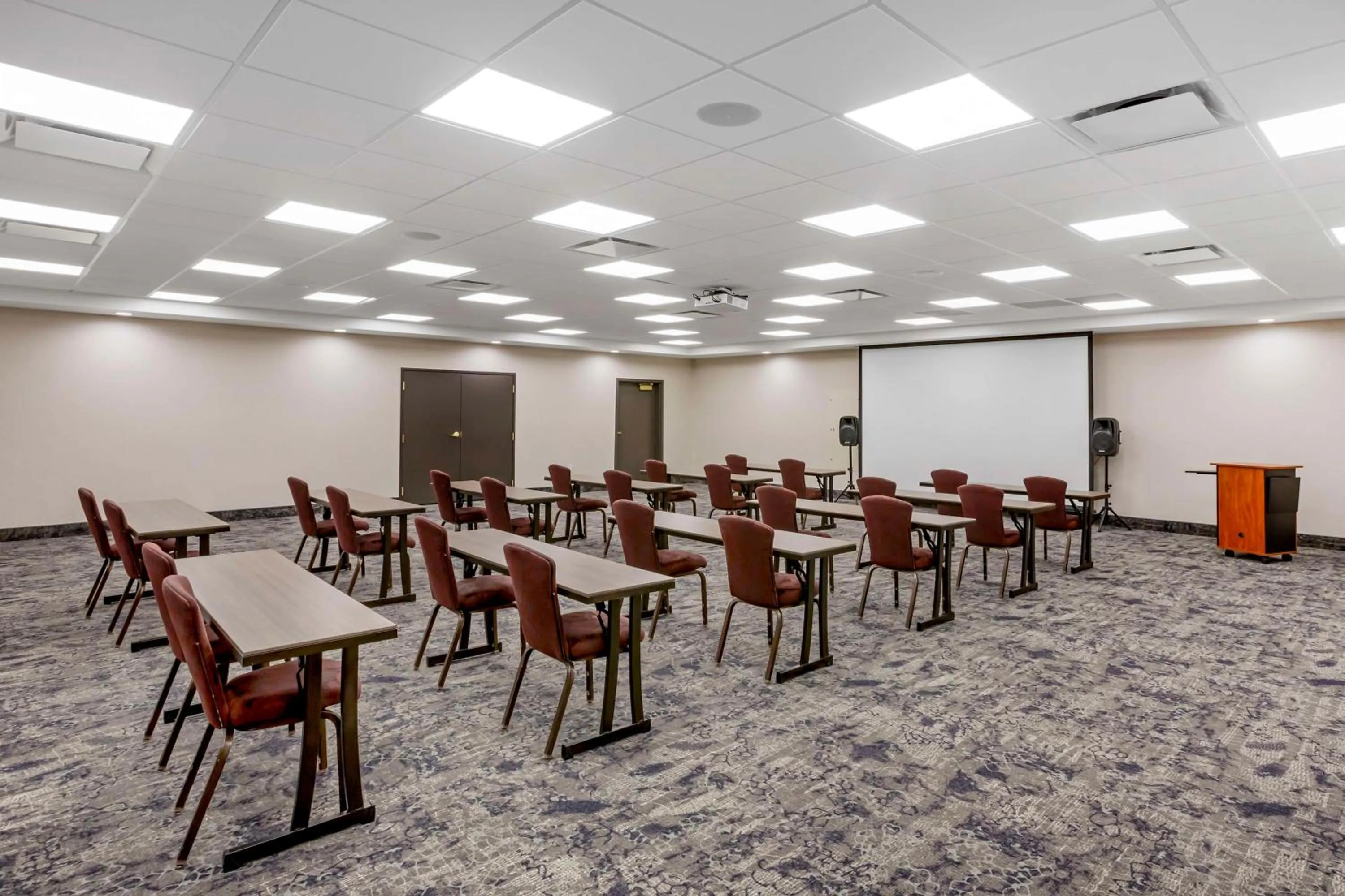 Meeting/conference room in Best Western Plus Landmark Inn