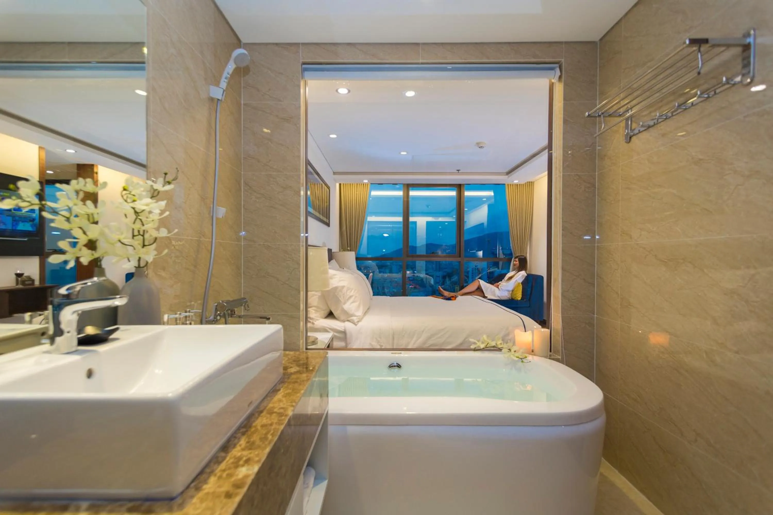 Bathroom in Pavilion Hotel Da Nang