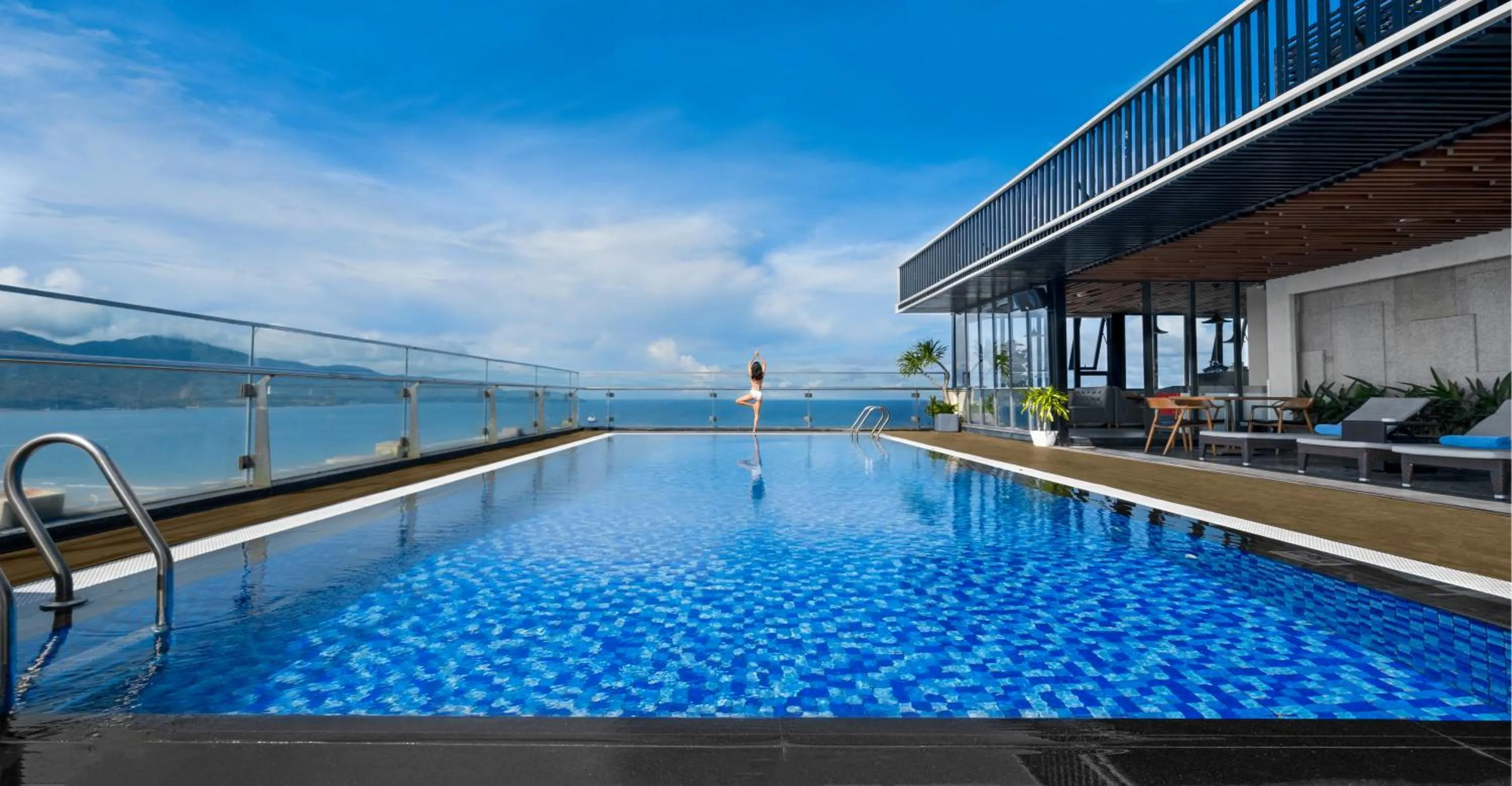 Swimming pool in Pavilion Hotel Da Nang