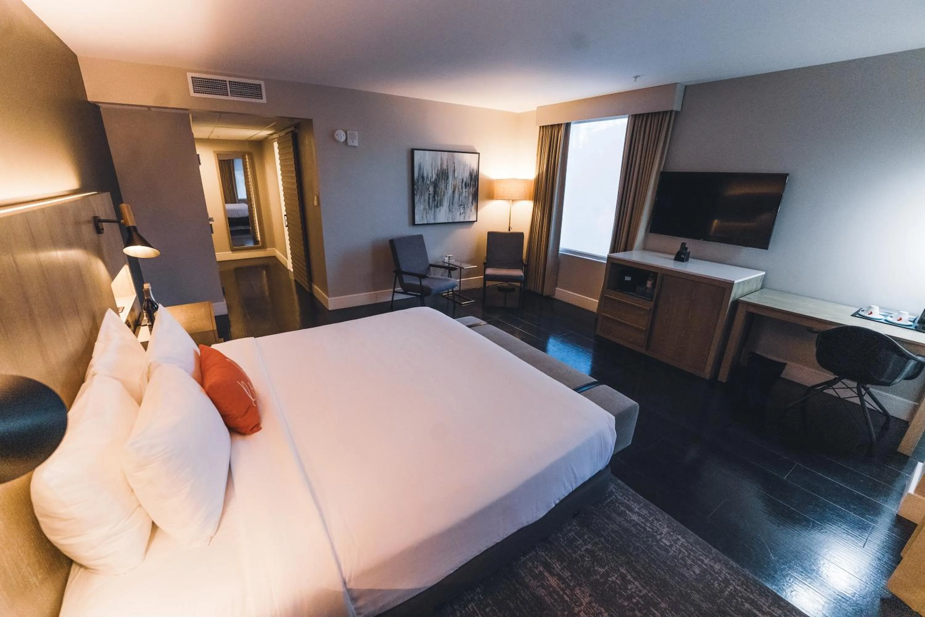 Bedroom, Bed in The Delaney Hotel