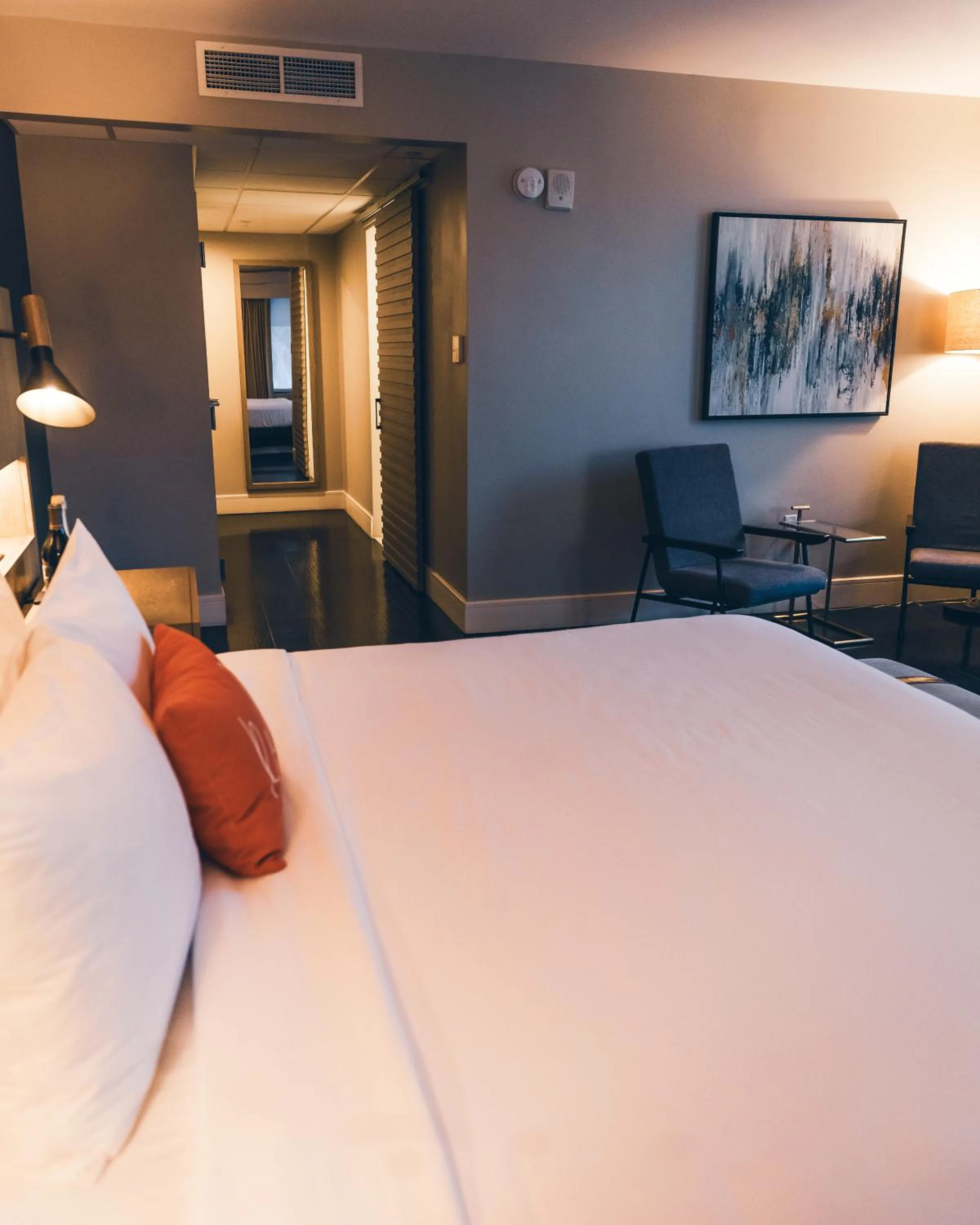 Bedroom, Bed in The Delaney Hotel