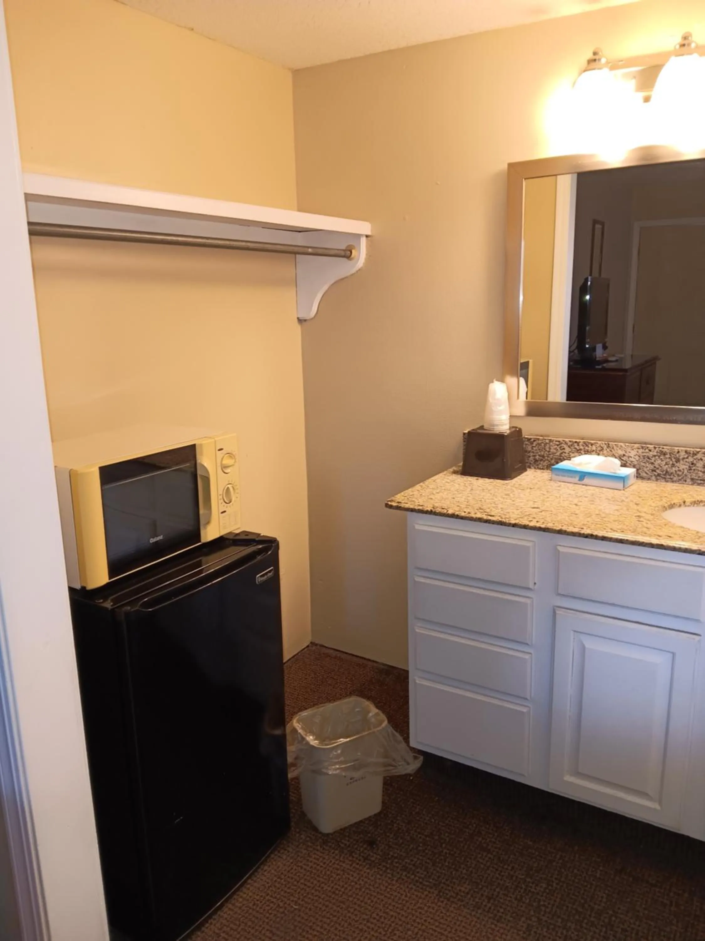 Bedroom in Victorian Inn
