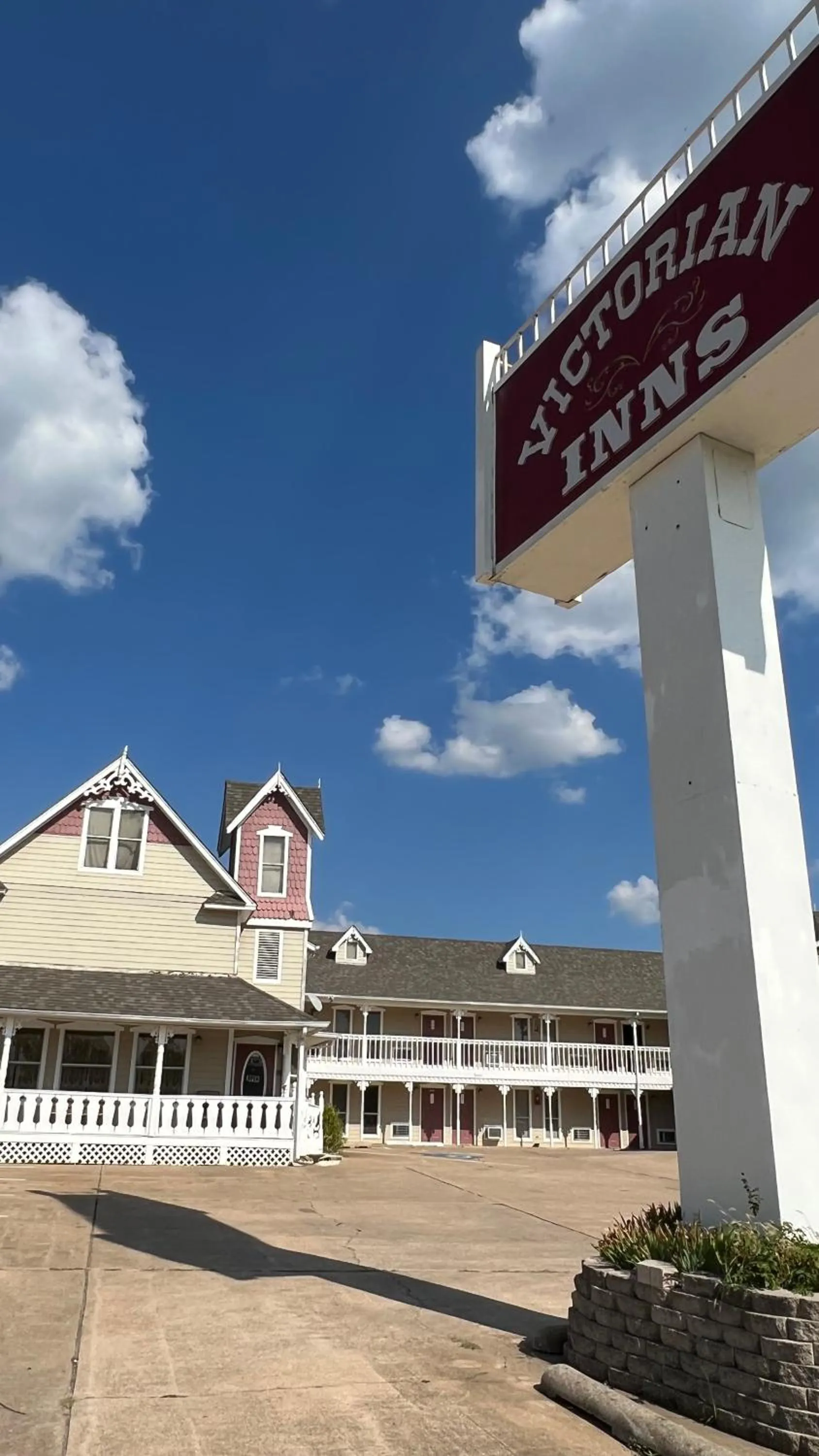 Property logo or sign in Victorian Inn
