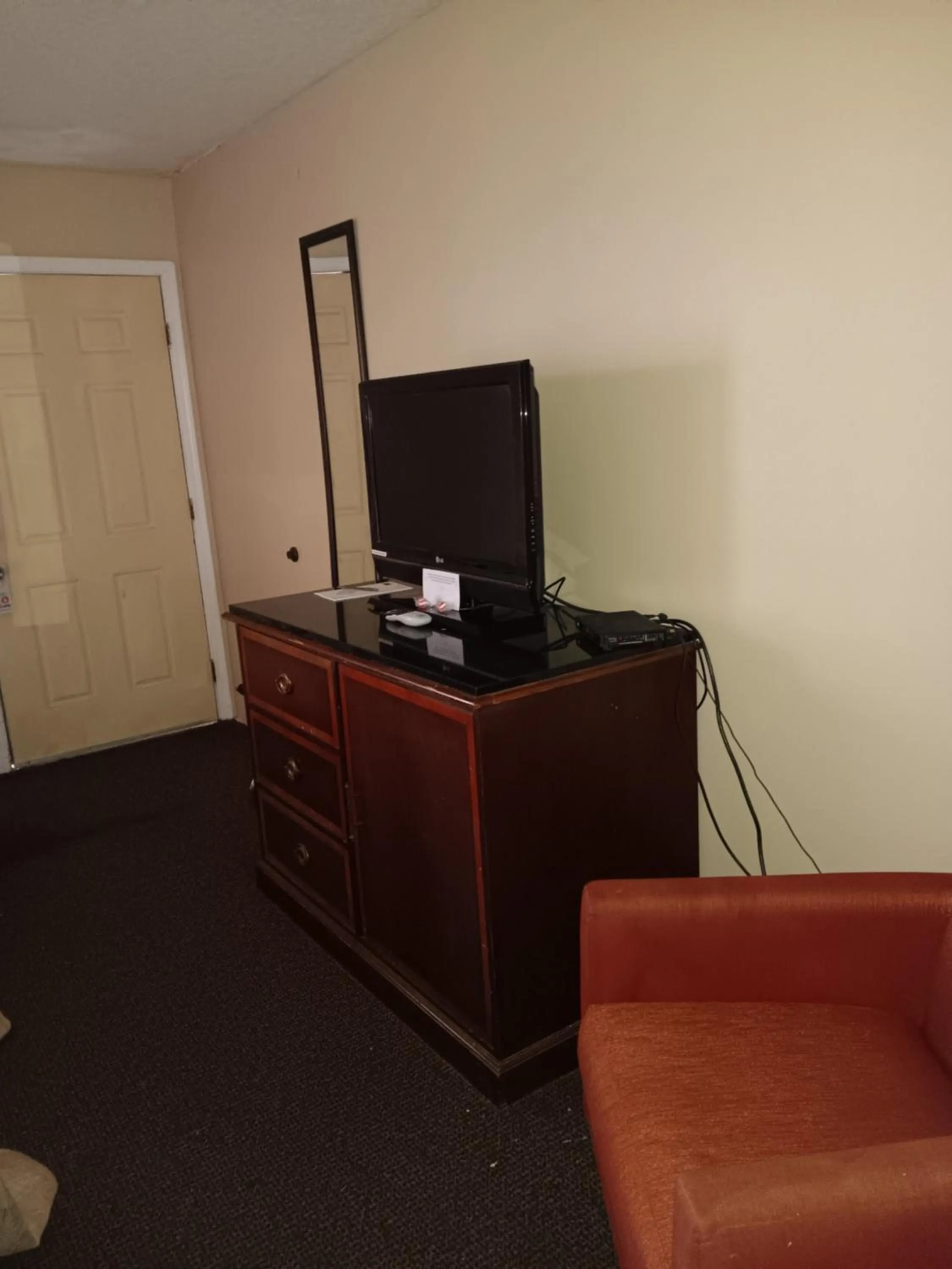 TV and multimedia in Victorian Inn