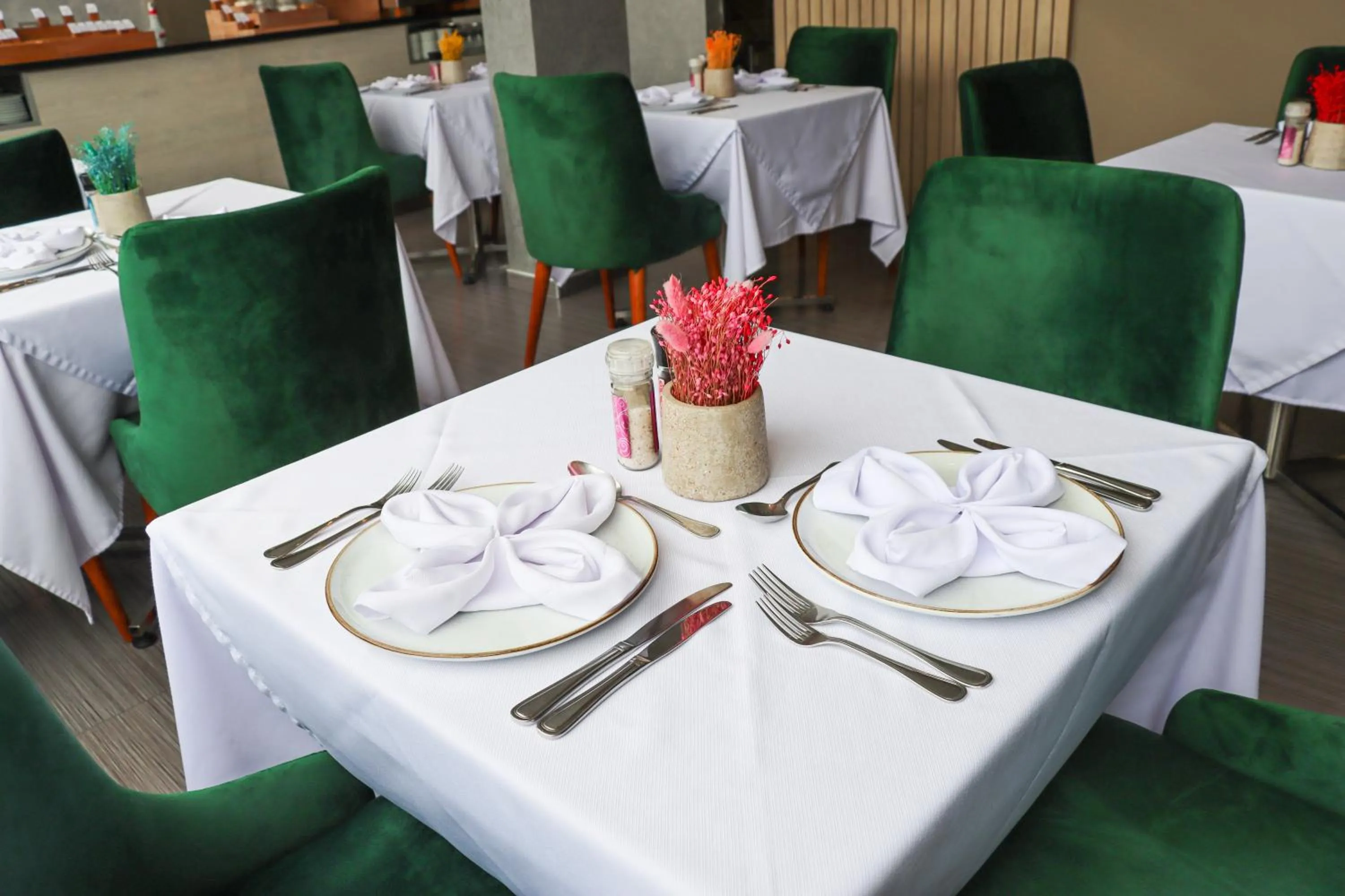 Restaurant/places to eat in Rado Hotel - Santa María