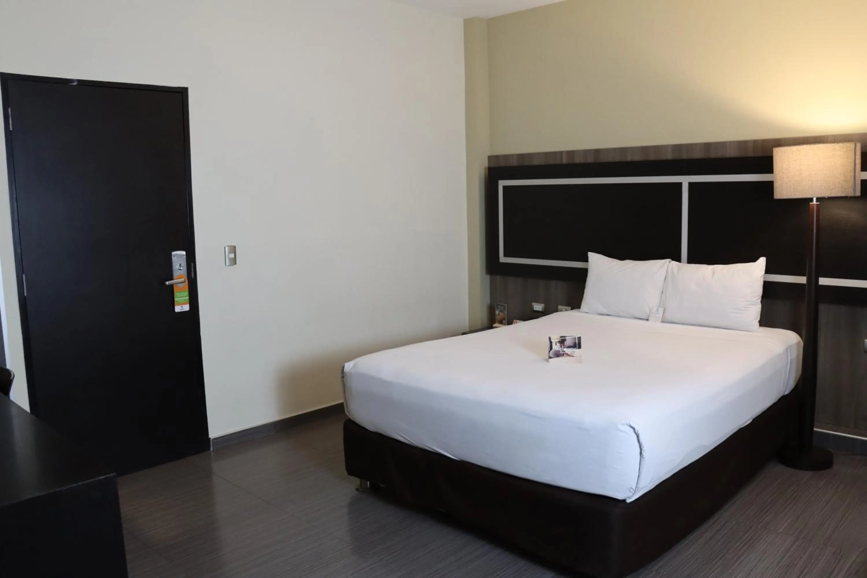 Bedroom, Bed in Rado Hotel - Santa María