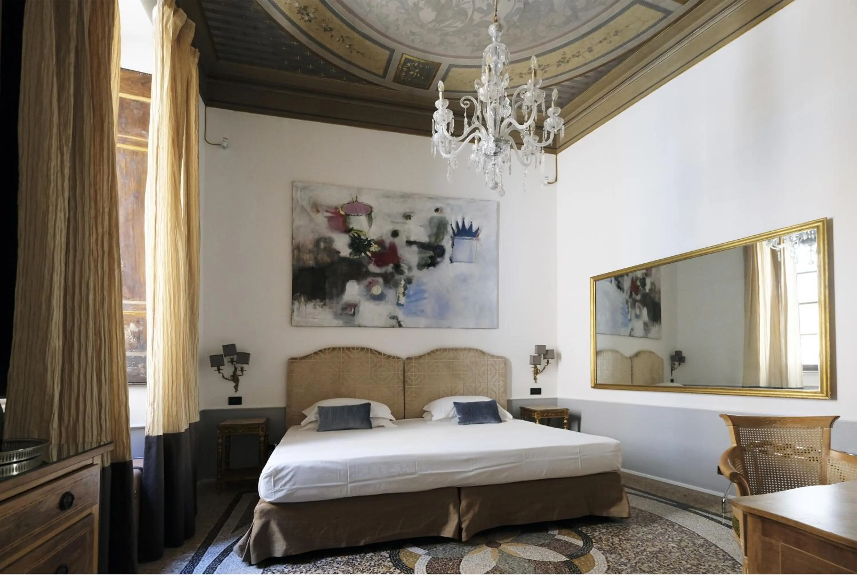 Photo of the whole room, Bed in Nobildonne Relais