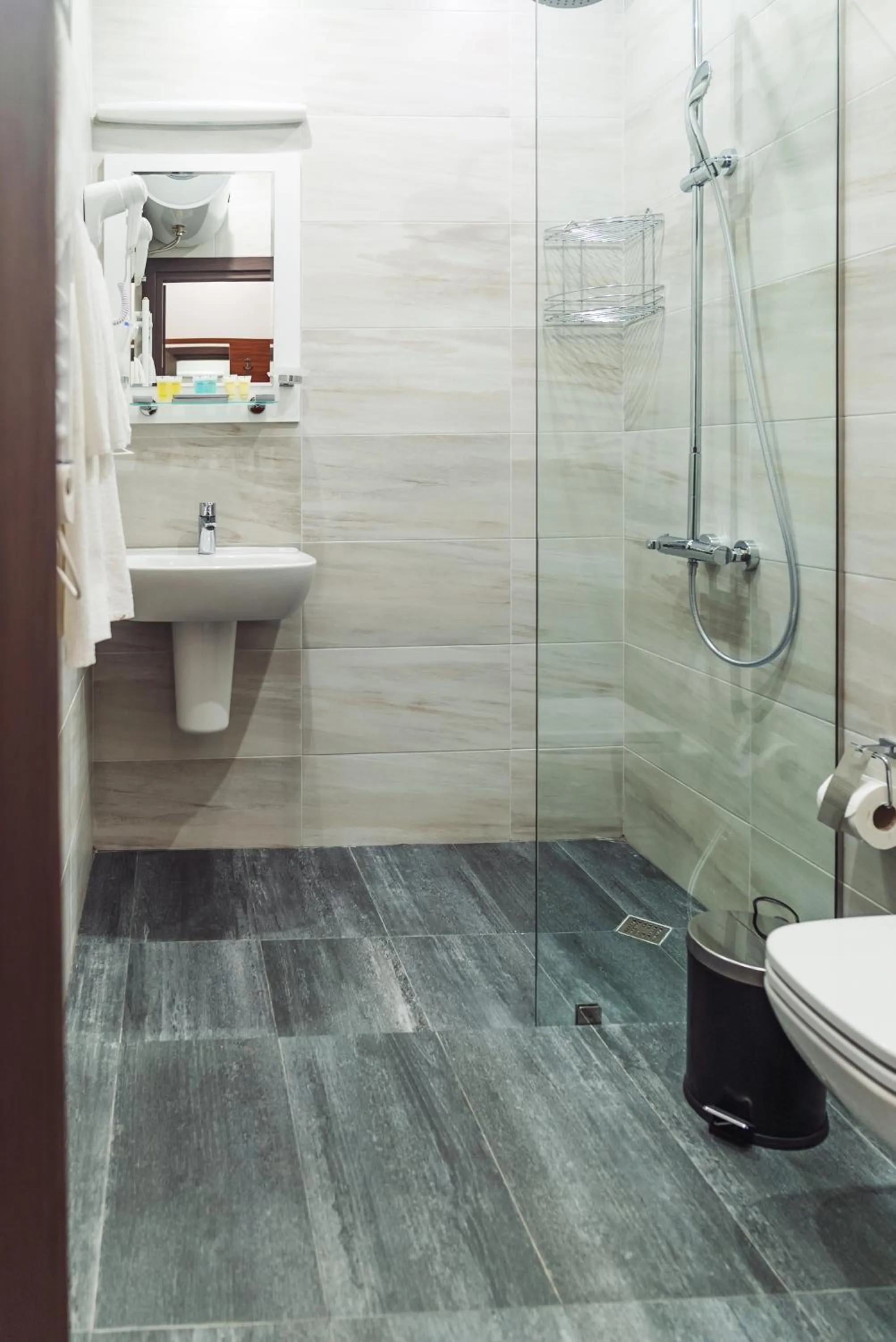 Shower in Sky Inn Batumi