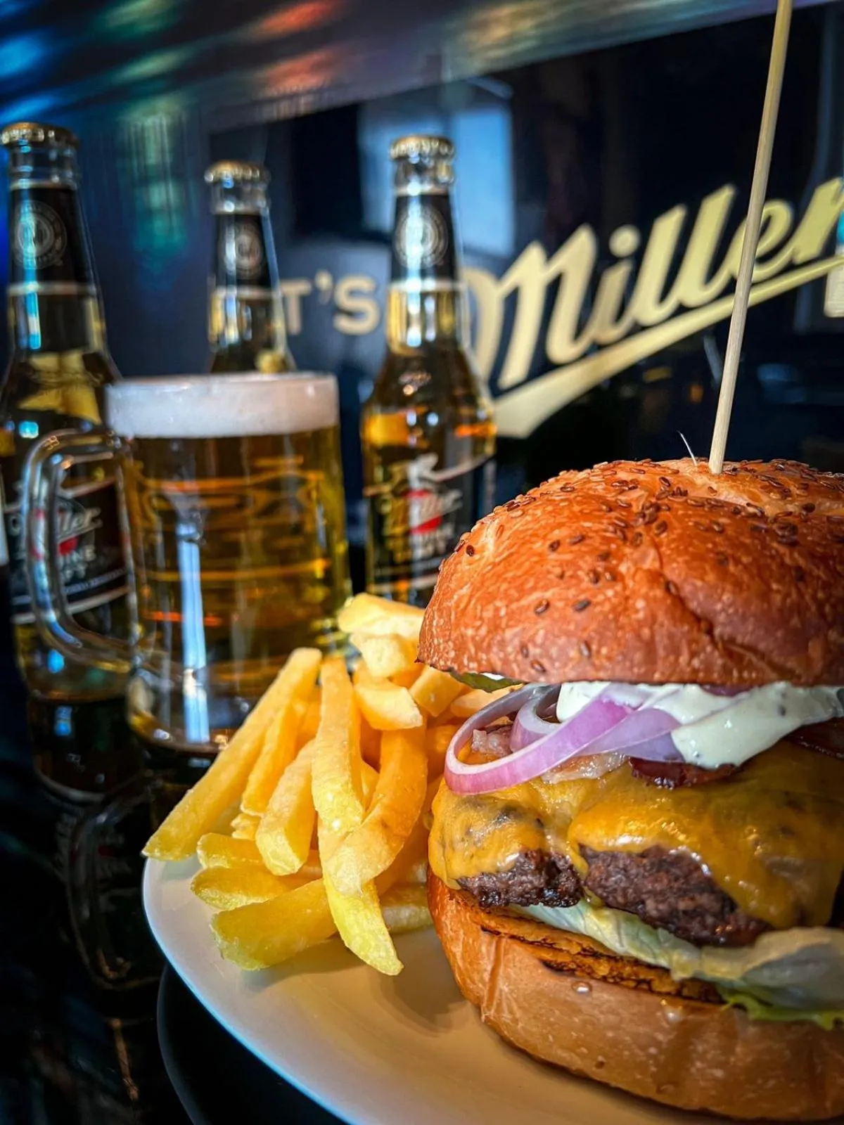 Restaurant/places to eat in Sky Inn Batumi