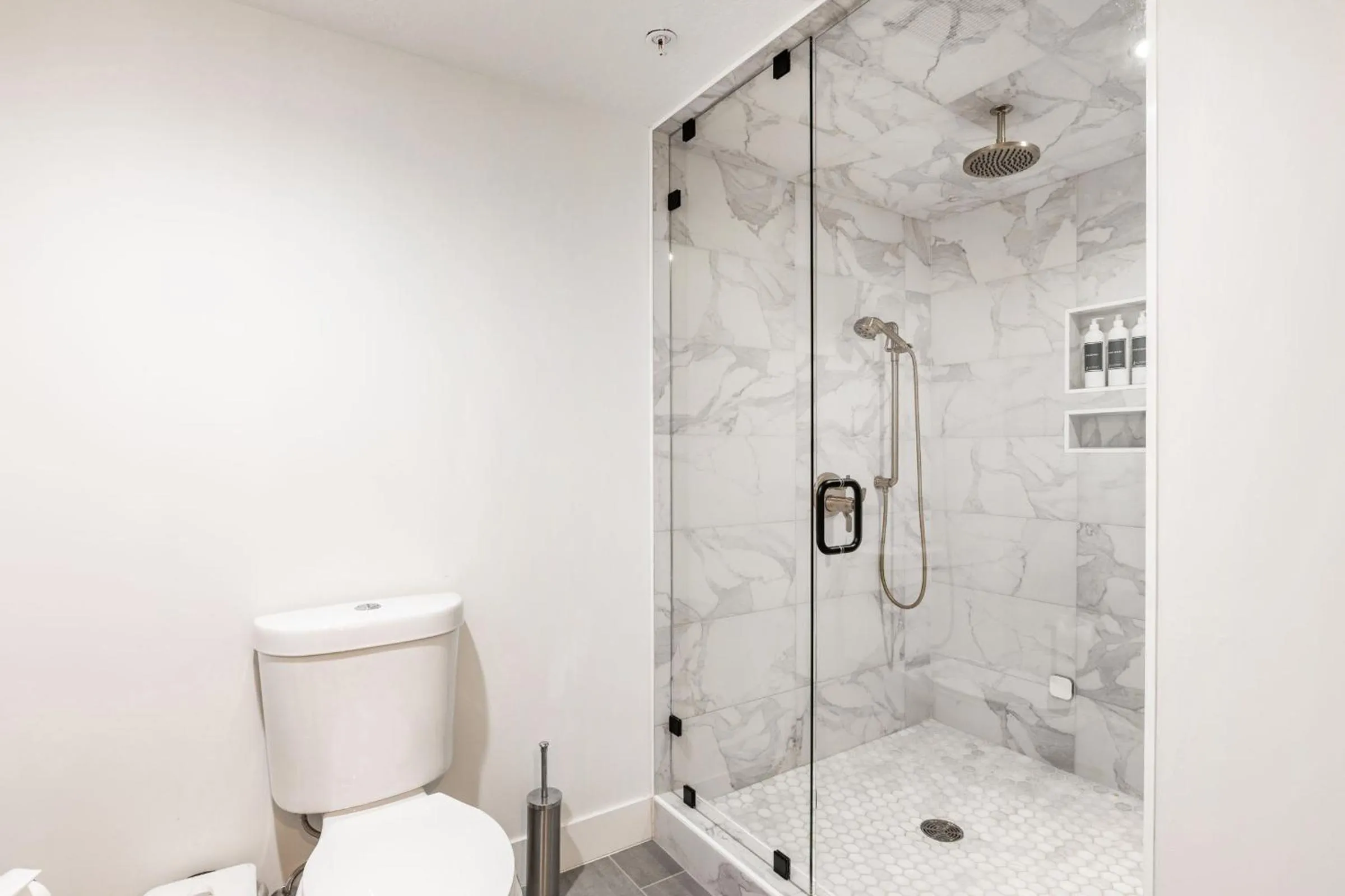 Bathroom in The Caledonian by All Seasons Resort Lodging