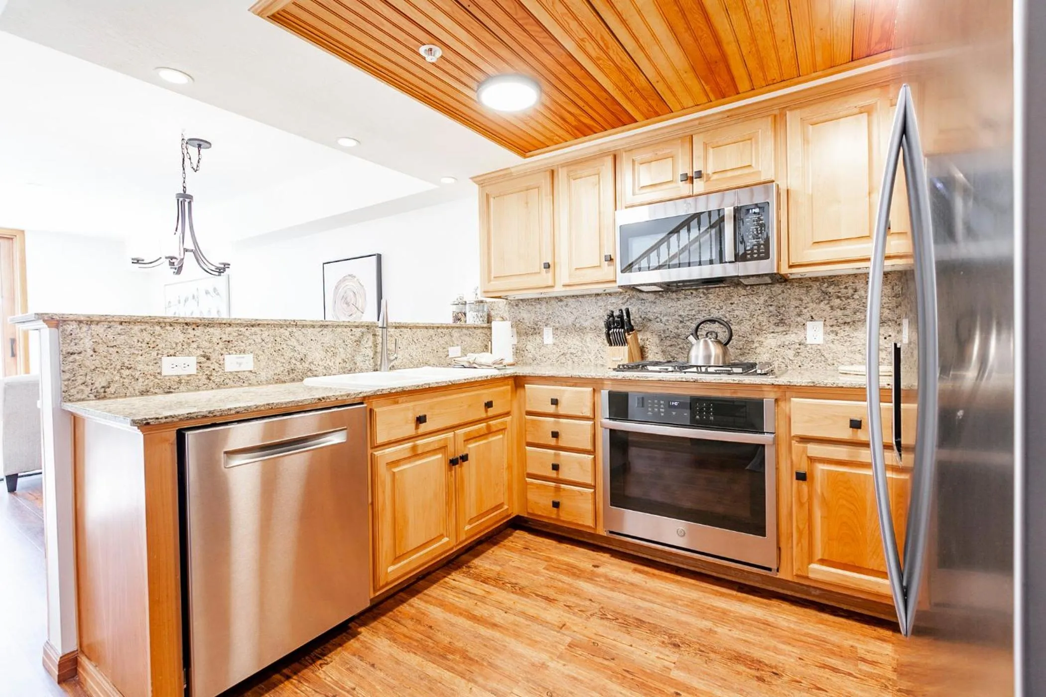 kitchen in The Caledonian by All Seasons Resort Lodging