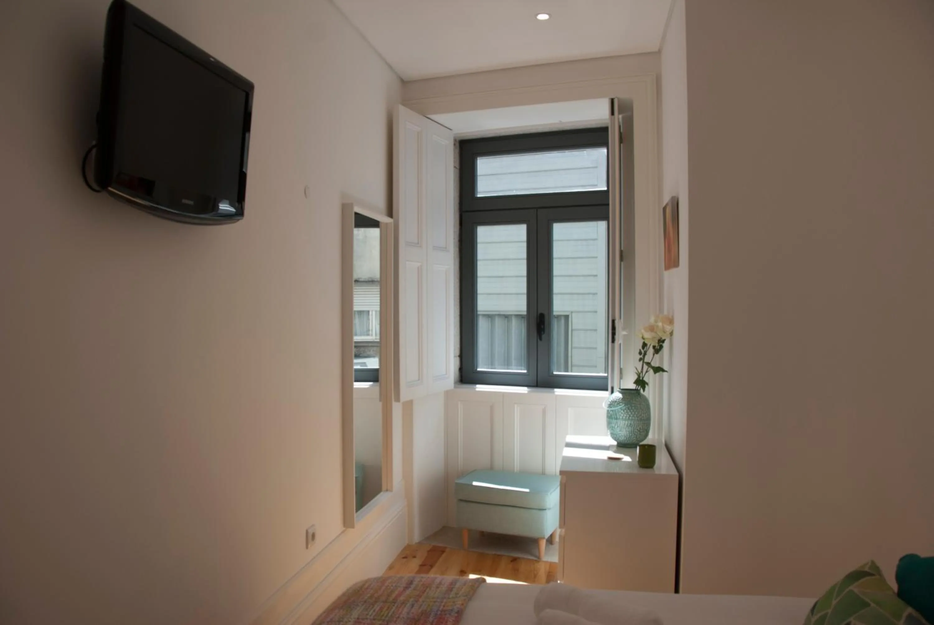 Bed in OportoView Alegria Apartment
