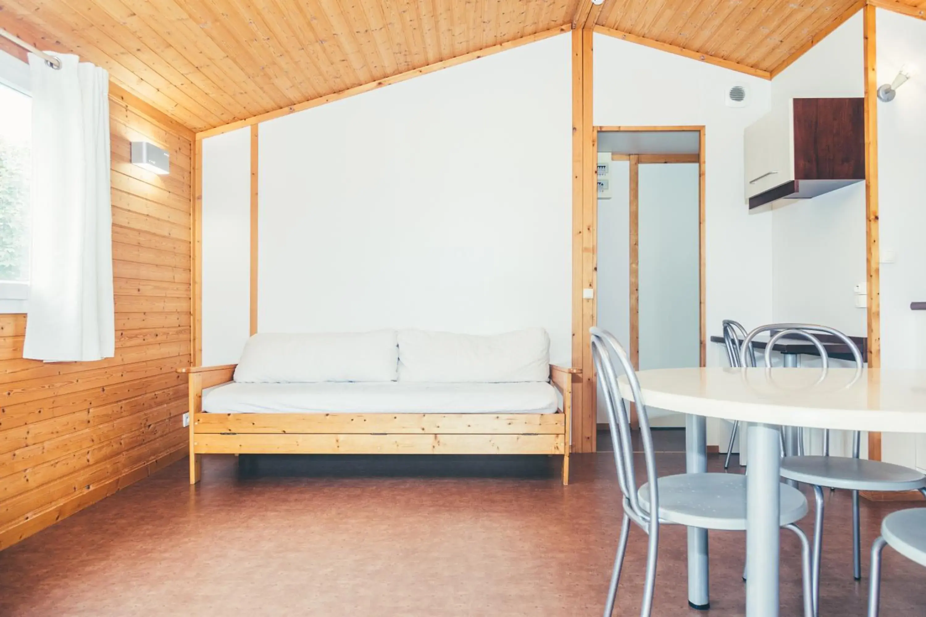 Living room, Bed in Terres de France - Les Hameaux des Lacs Living room, Bed in Terres de France - Les Hameaux des Lacs