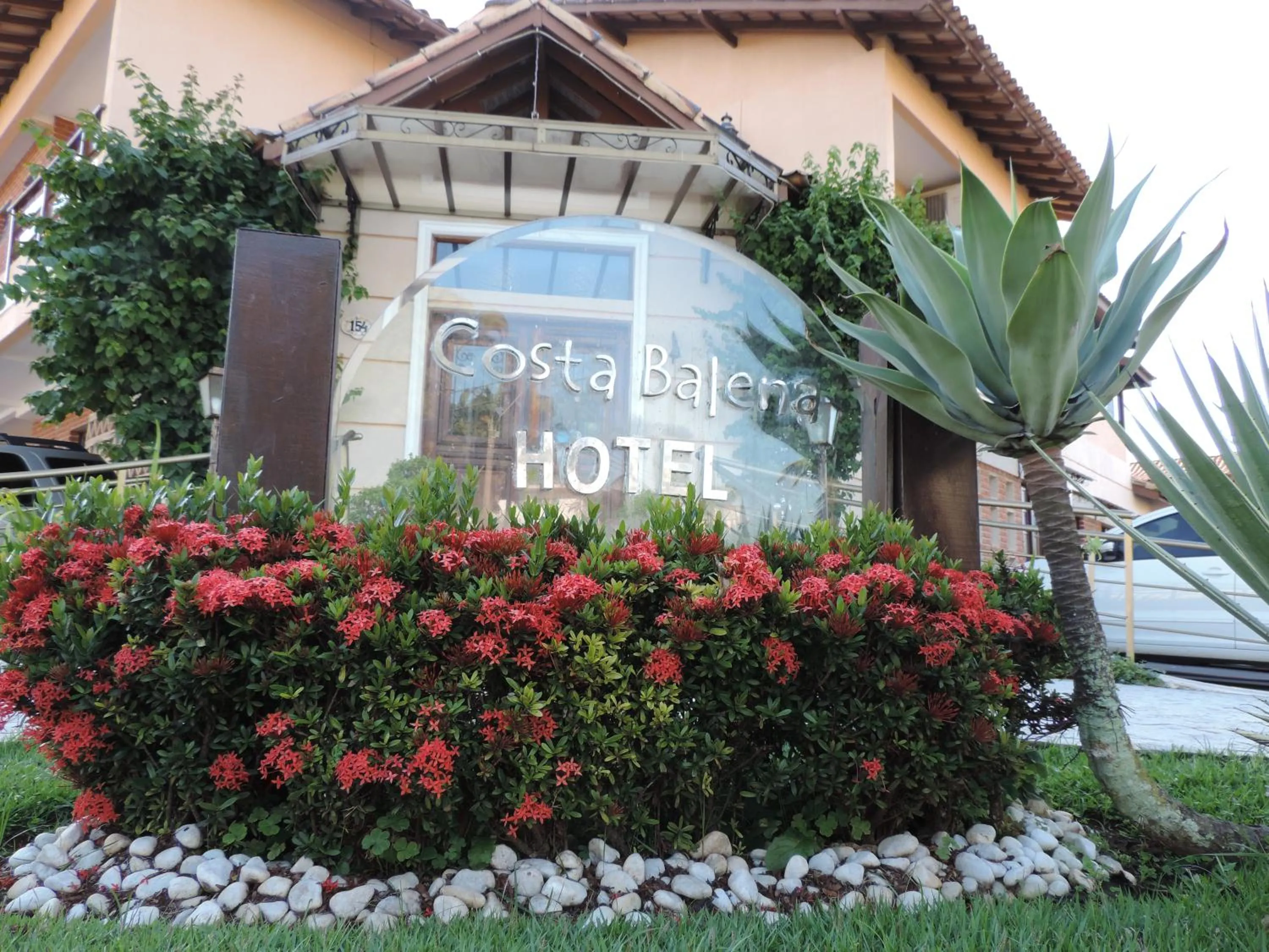 Property building in Hotel Costa Balena-Piscina Aquecida Coberta