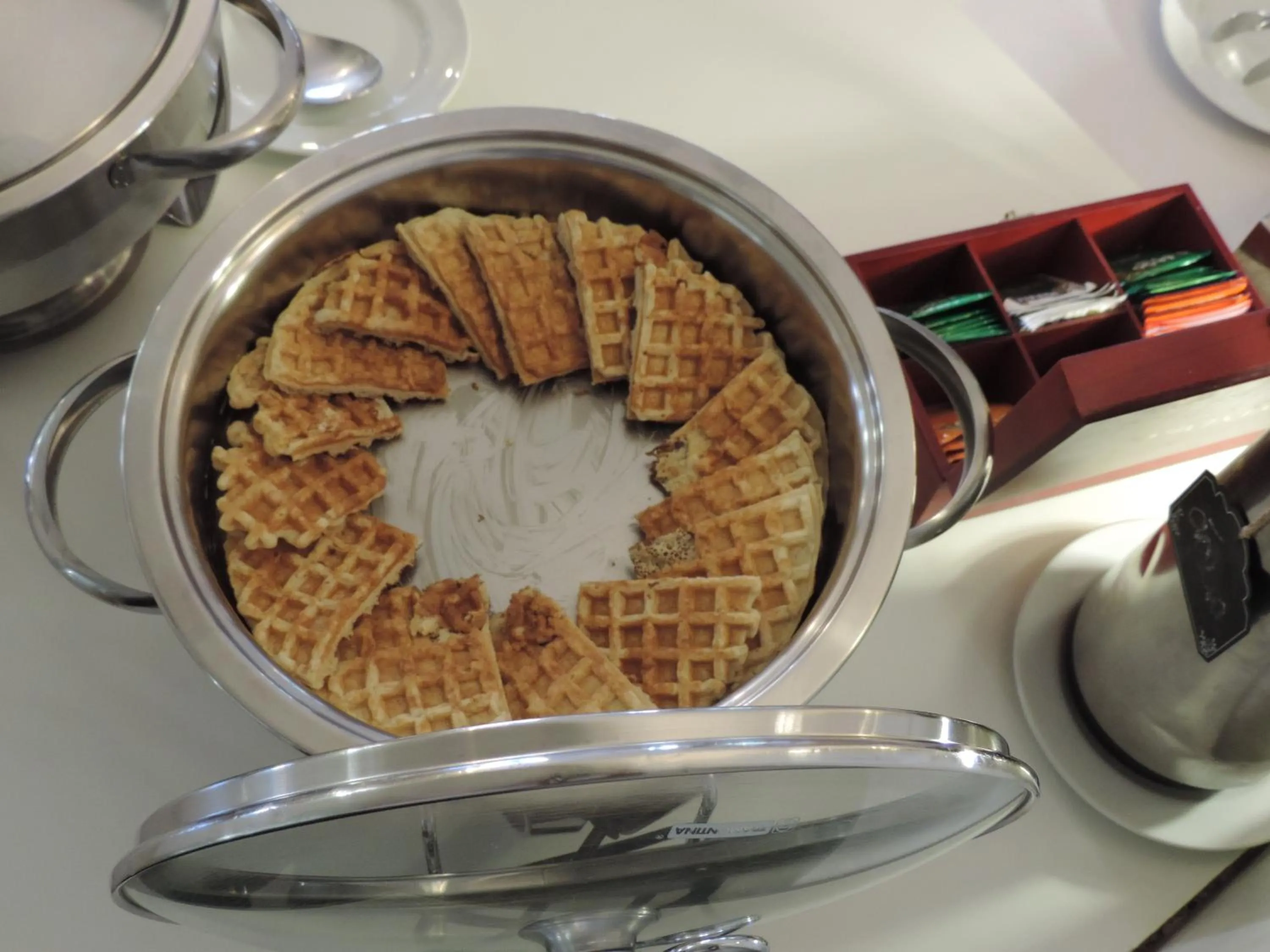 Breakfast in Hotel Costa Balena-Piscina Aquecida Coberta