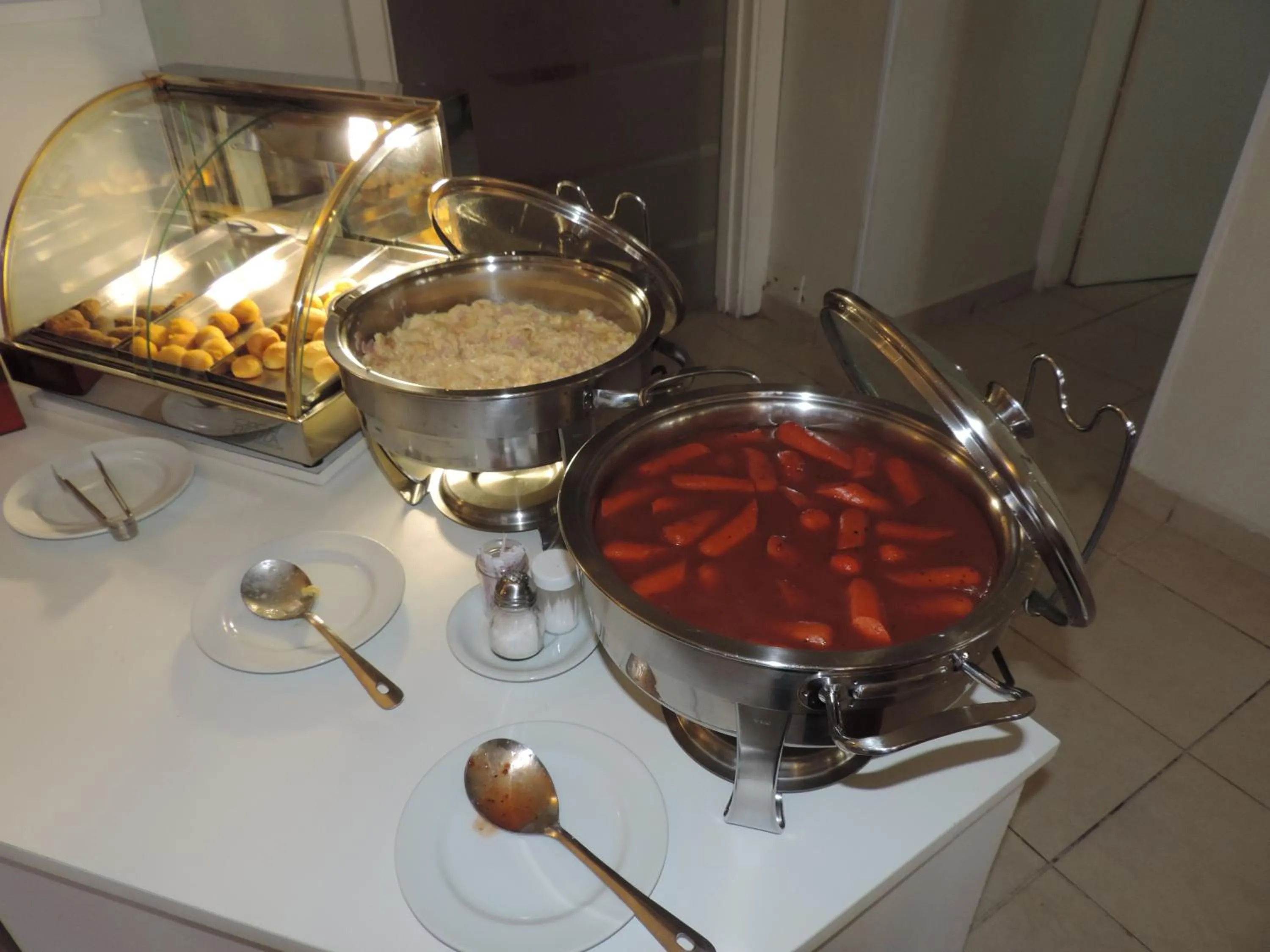 Breakfast in Hotel Costa Balena-Piscina Aquecida Coberta