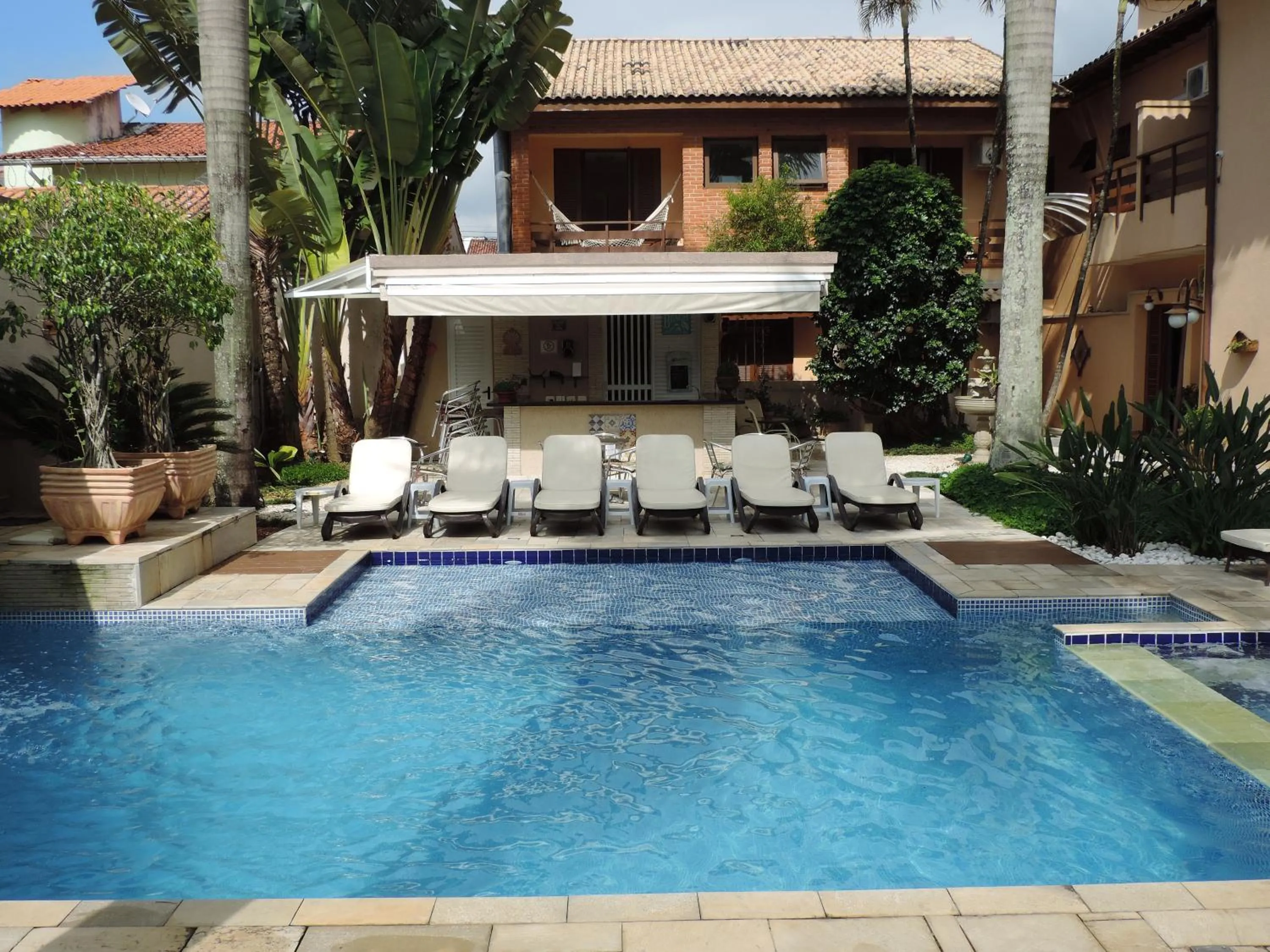 Property building in Hotel Costa Balena-Piscina Aquecida Coberta