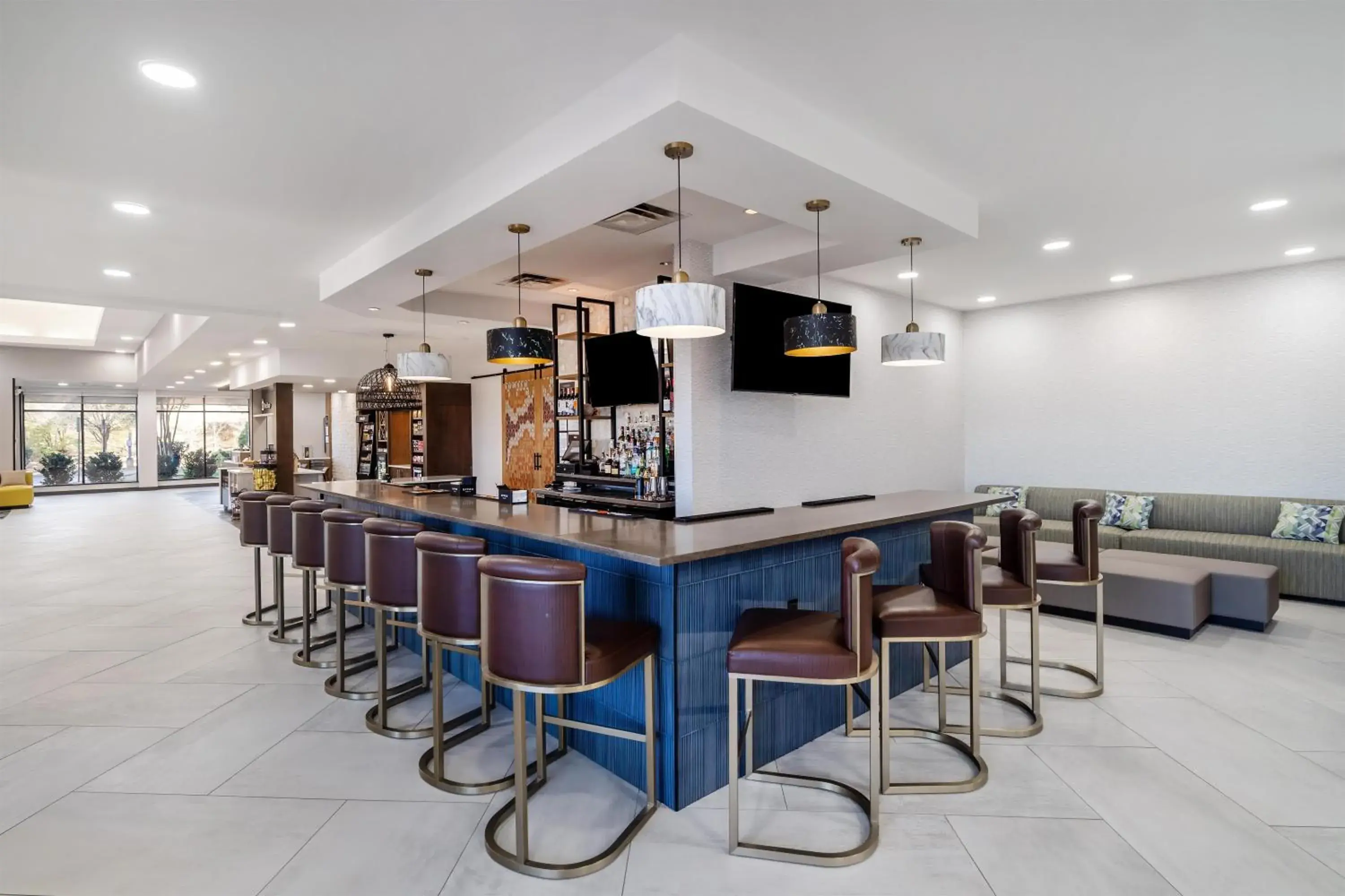 Lounge or bar in Hilton Garden Inn Cartersville Lounge or bar in Hilton Garden Inn Cartersville