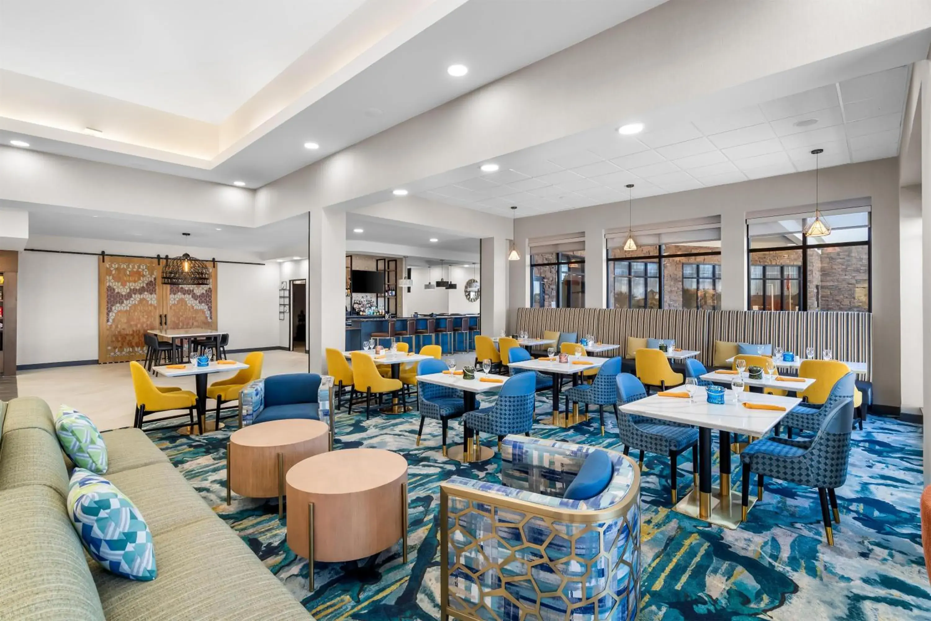 Lounge or bar in Hilton Garden Inn Cartersville Lounge or bar in Hilton Garden Inn Cartersville