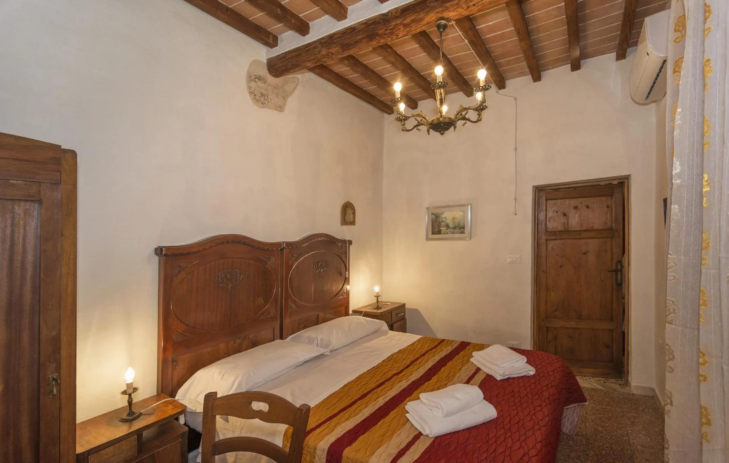Bed in B&B due Borghi 3