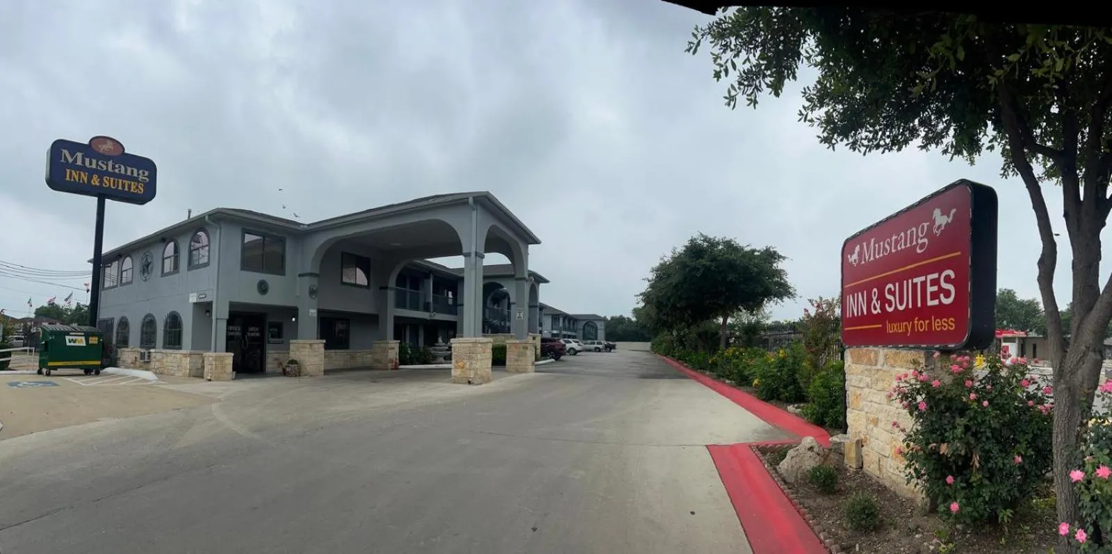 Mustang Inn and Suites