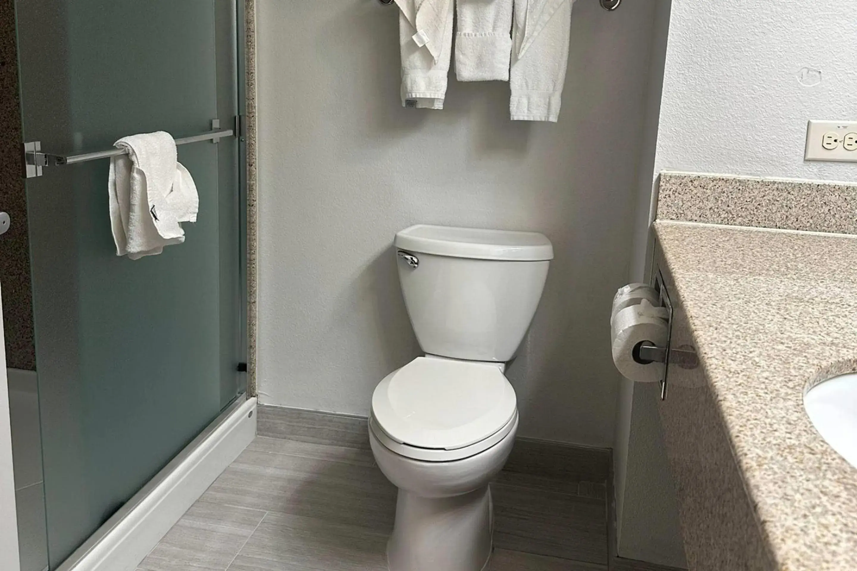 Bedroom in Country Inn & Suites by Radisson, Concord (Kannapolis), NC Bedroom in Country Inn & Suites by Radisson, Concord (Kannapolis), NC