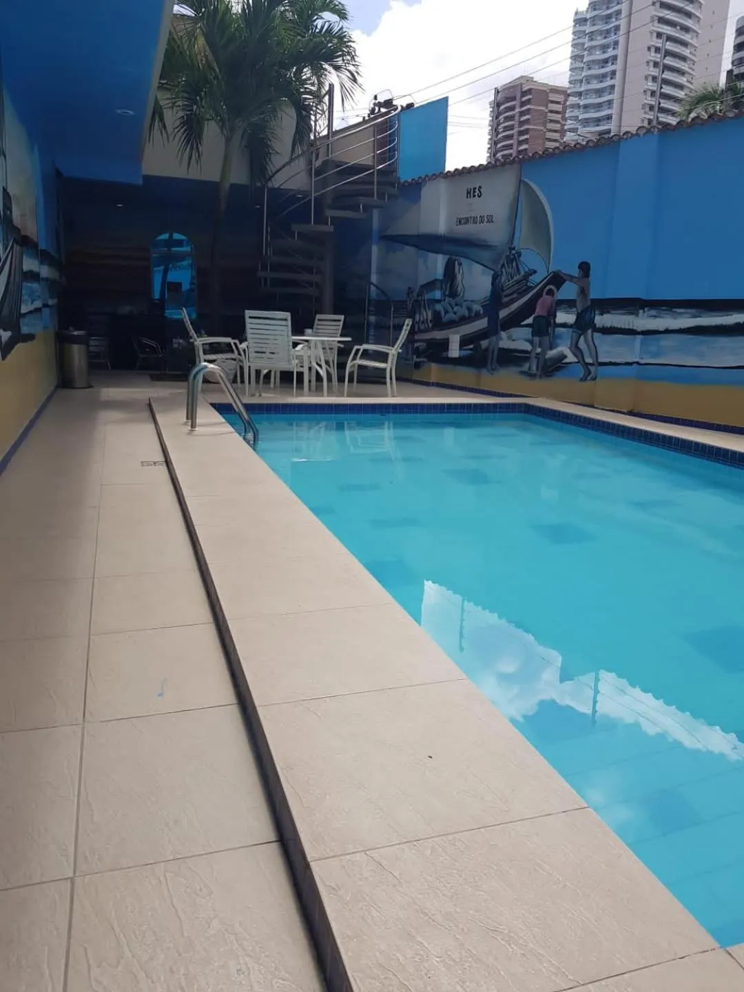 Swimming pool in Hotel Encontro do Sol