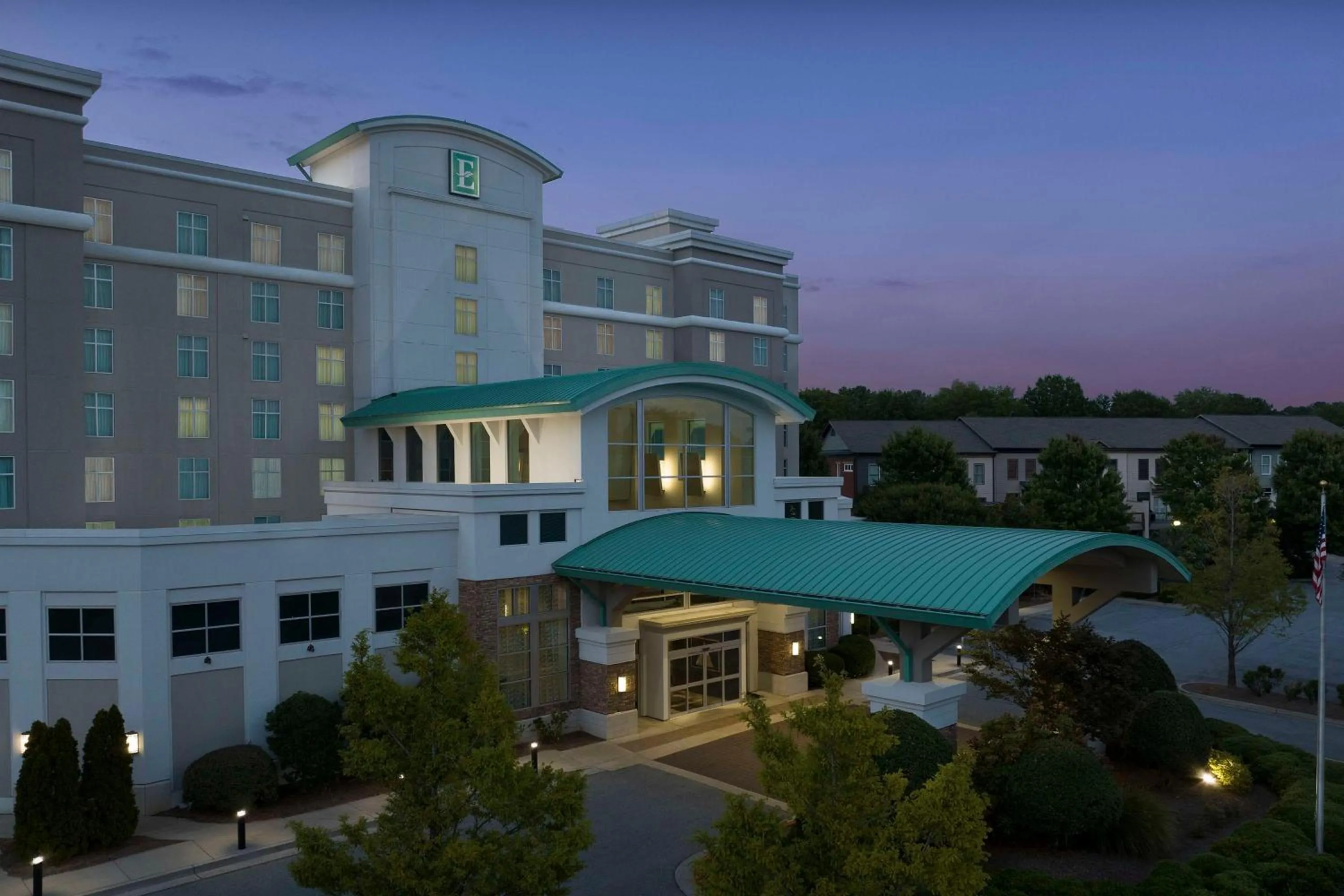 Property building in Embassy Suites Atlanta - Kennesaw Town Center