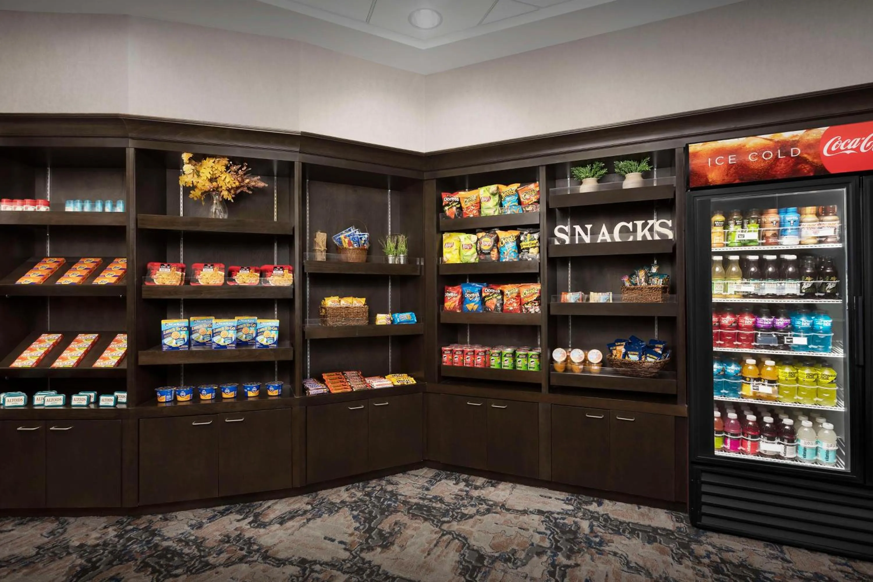 Restaurant/places to eat in Embassy Suites Atlanta - Kennesaw Town Center