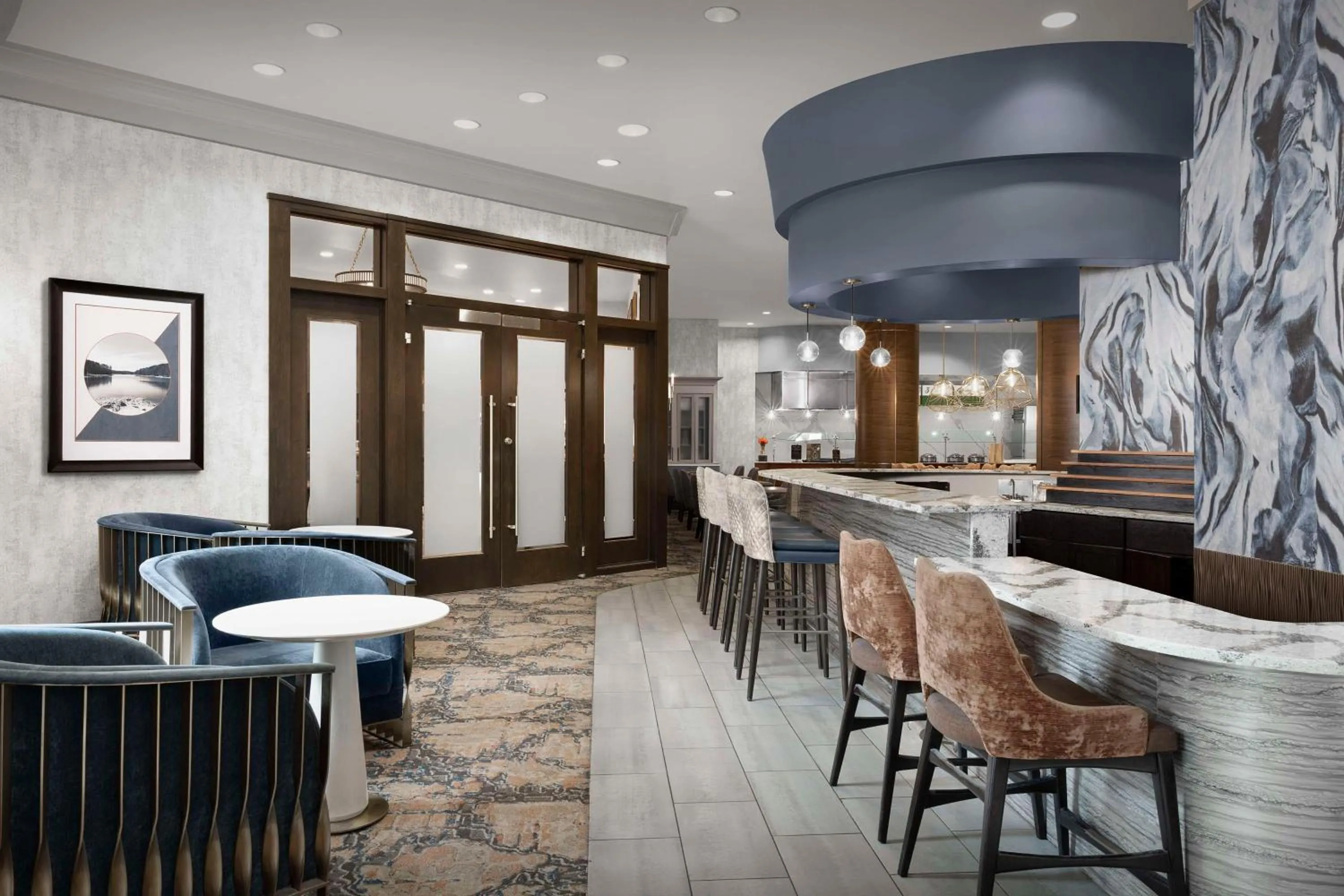 Lounge or bar in Embassy Suites Atlanta - Kennesaw Town Center