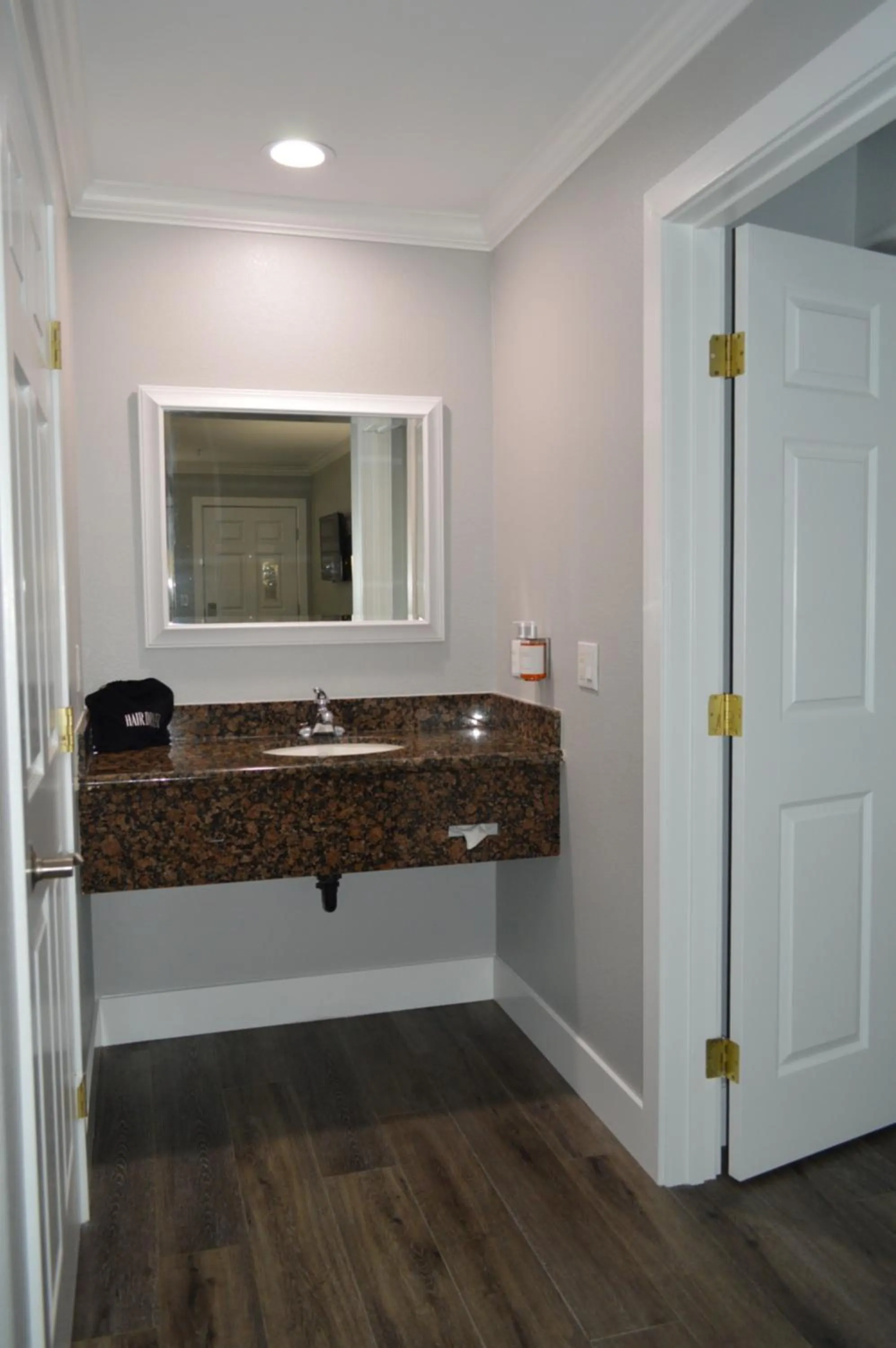 Bathroom in Fairview Inn & Suites