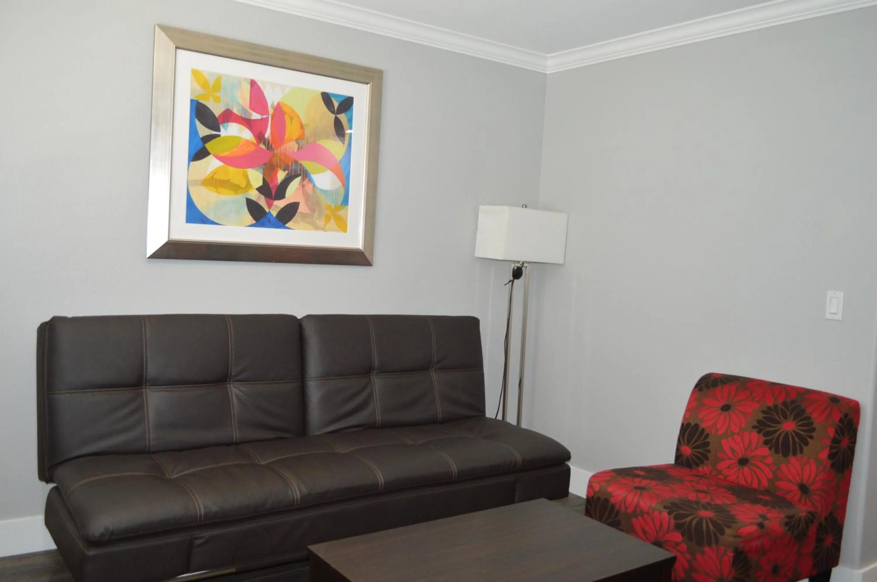 Seating area in Fairview Inn & Suites