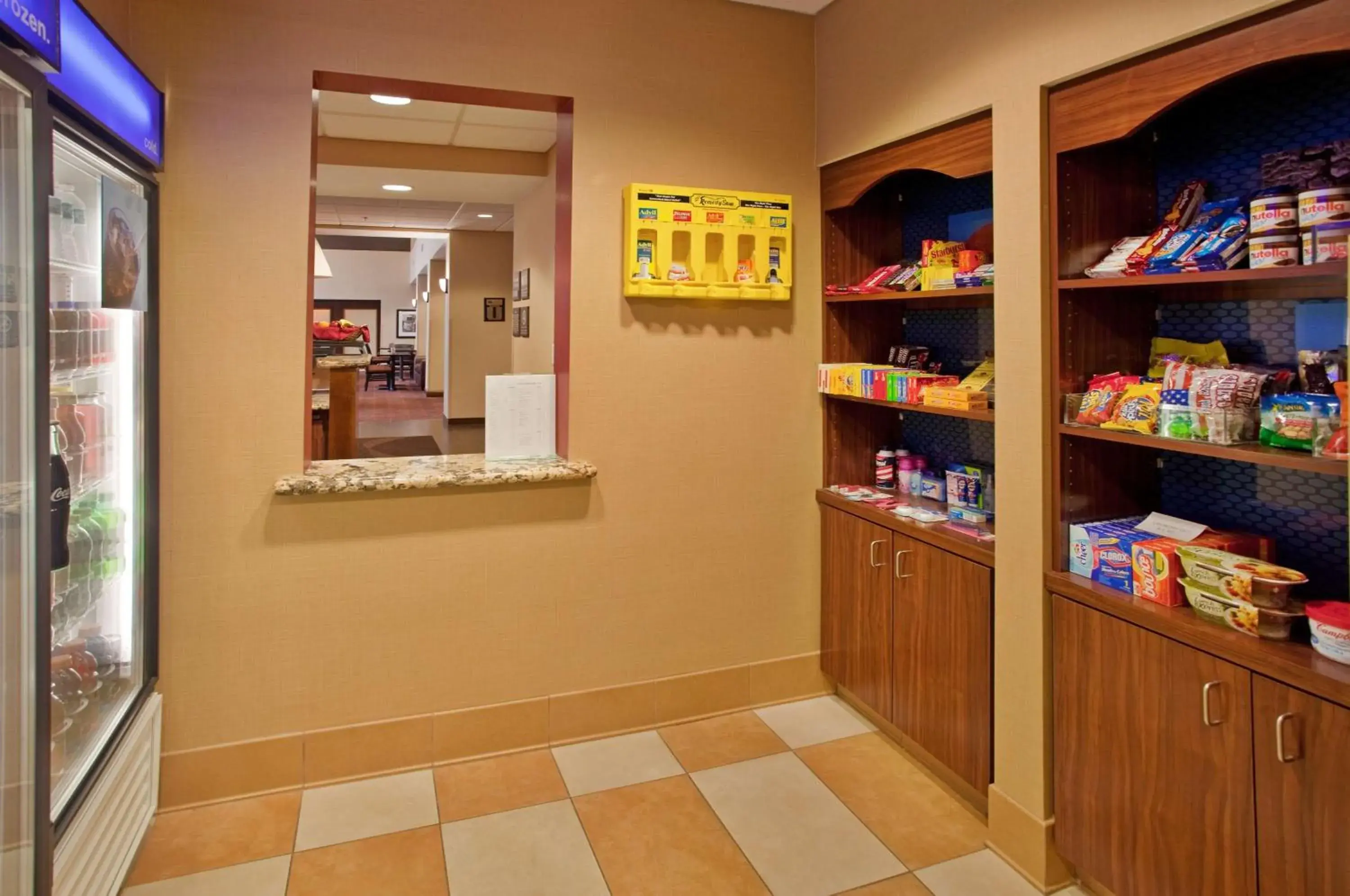 Restaurant/places to eat in Hampton Inn & Suites Watertown Restaurant/places to eat in Hampton Inn & Suites Watertown