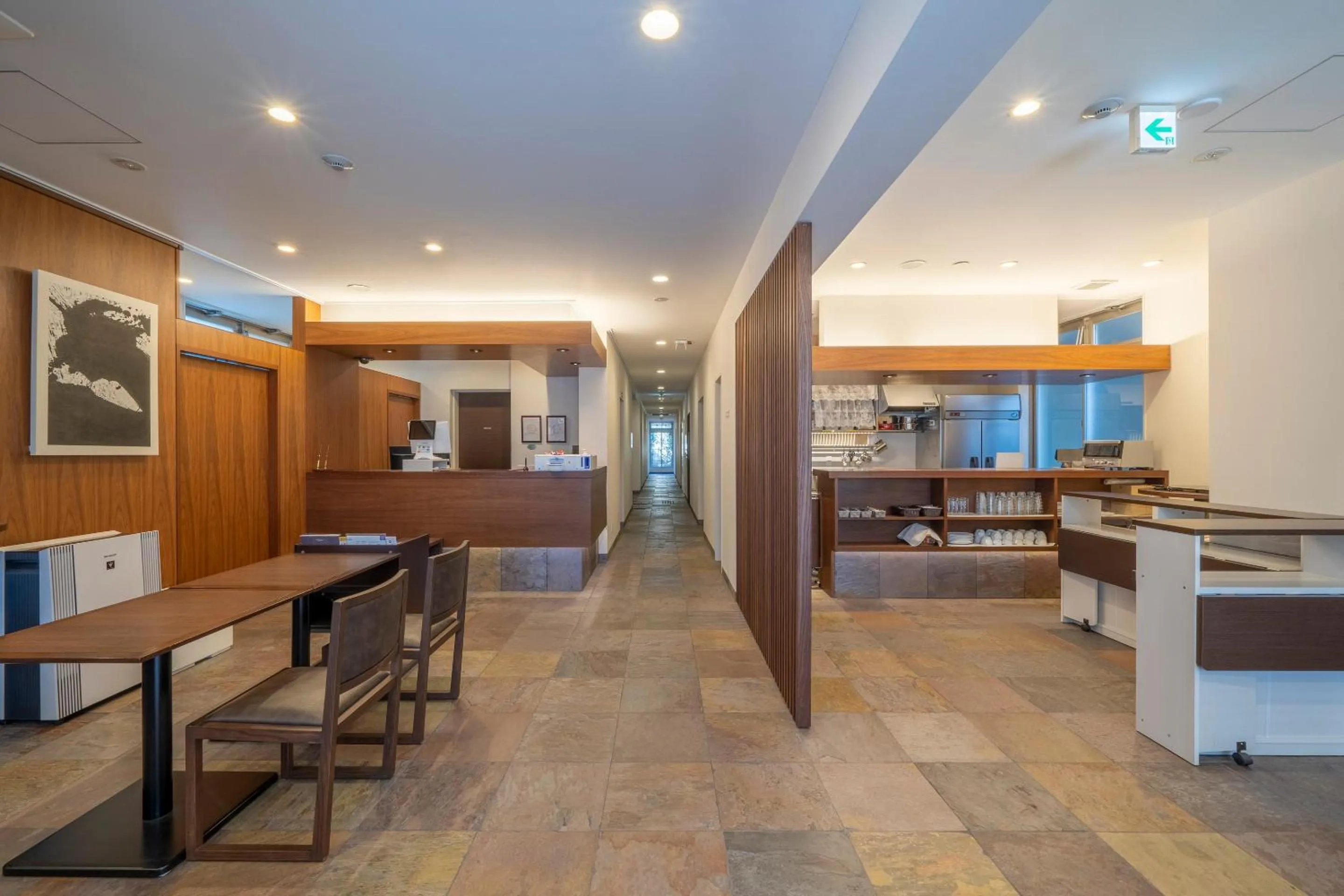 Lobby or reception in RESI STAY Jisco Hotel Kyoto Goshonishi