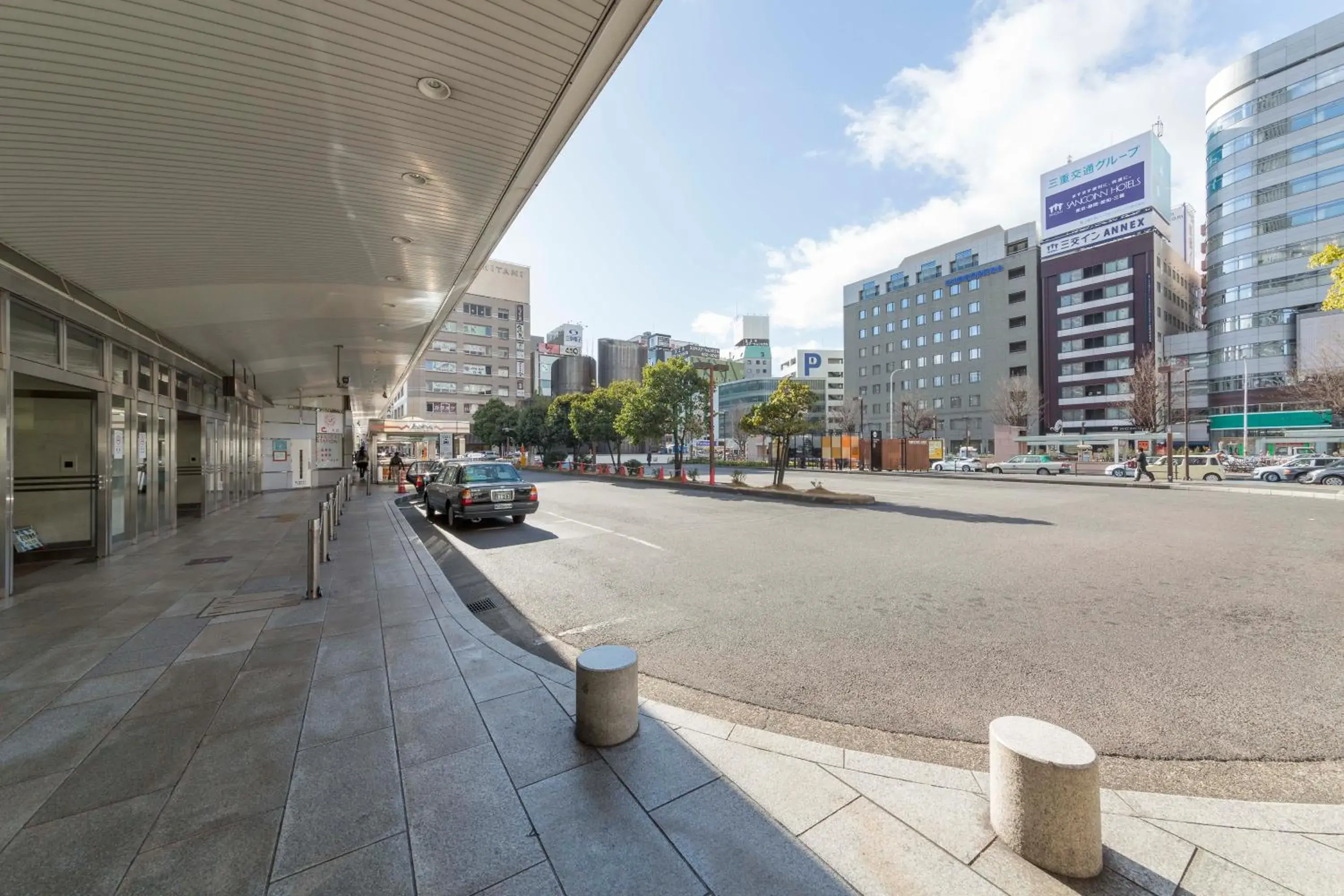 Property building in Sanco Inn Nagoya Shinkansen-guchi Annex Property building in Sanco Inn Nagoya Shinkansen-guchi Annex