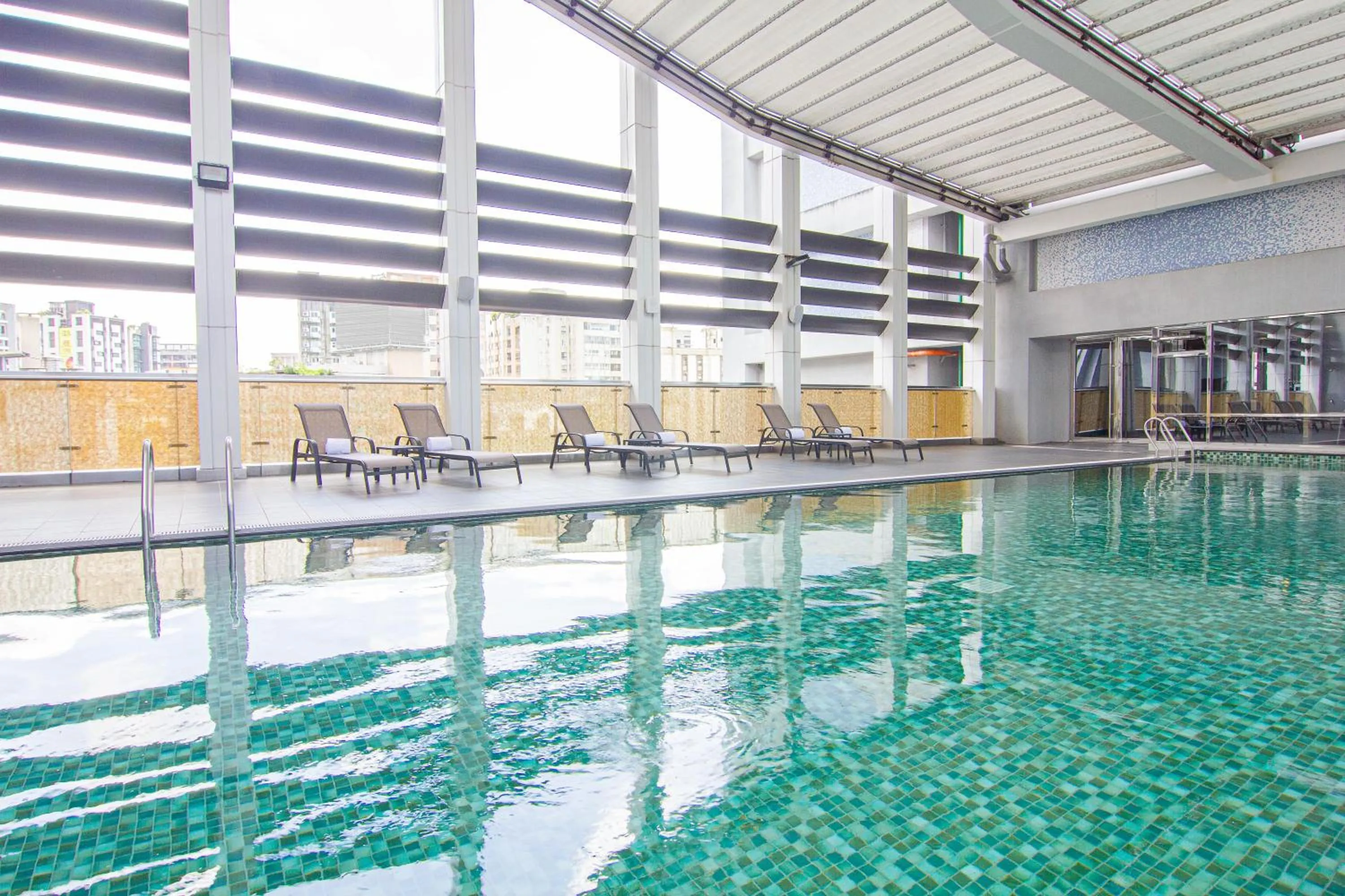 Swimming pool in Kilin Hotel, JiaoXi