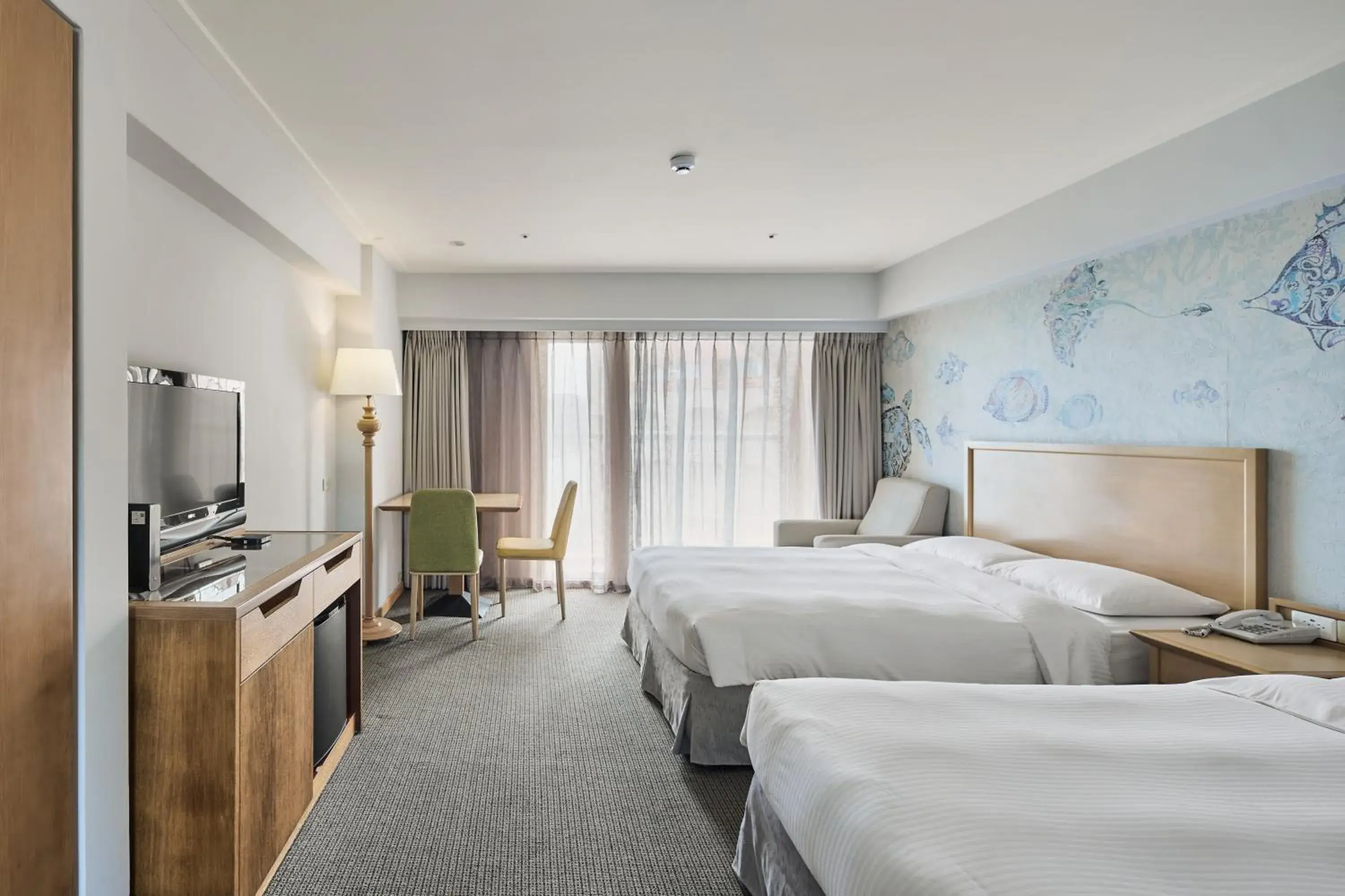 Photo of the whole room, Bed in Beach Resort Green Bay Photo of the whole room, Bed in Beach Resort Green Bay