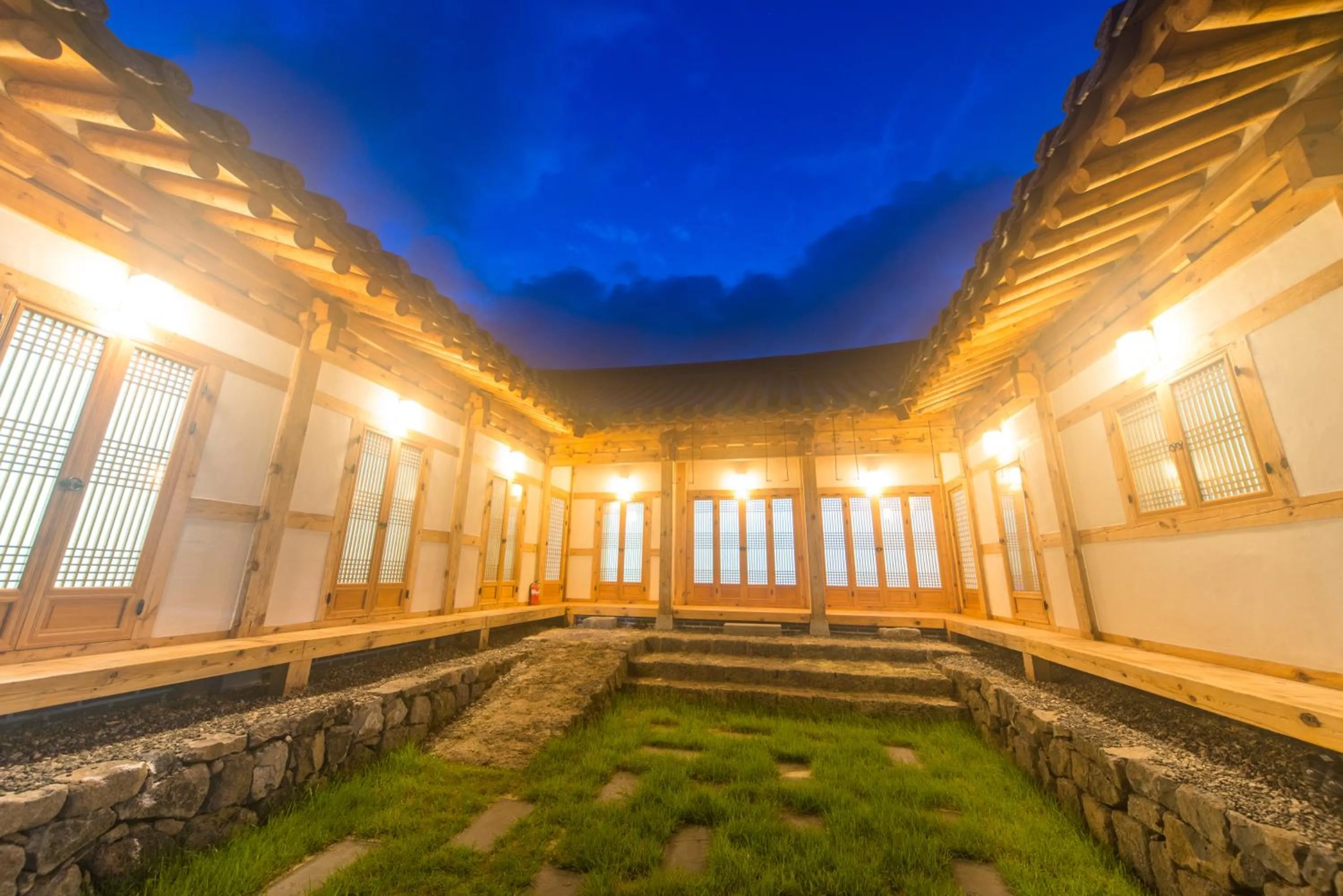 Canopus Resort Pension