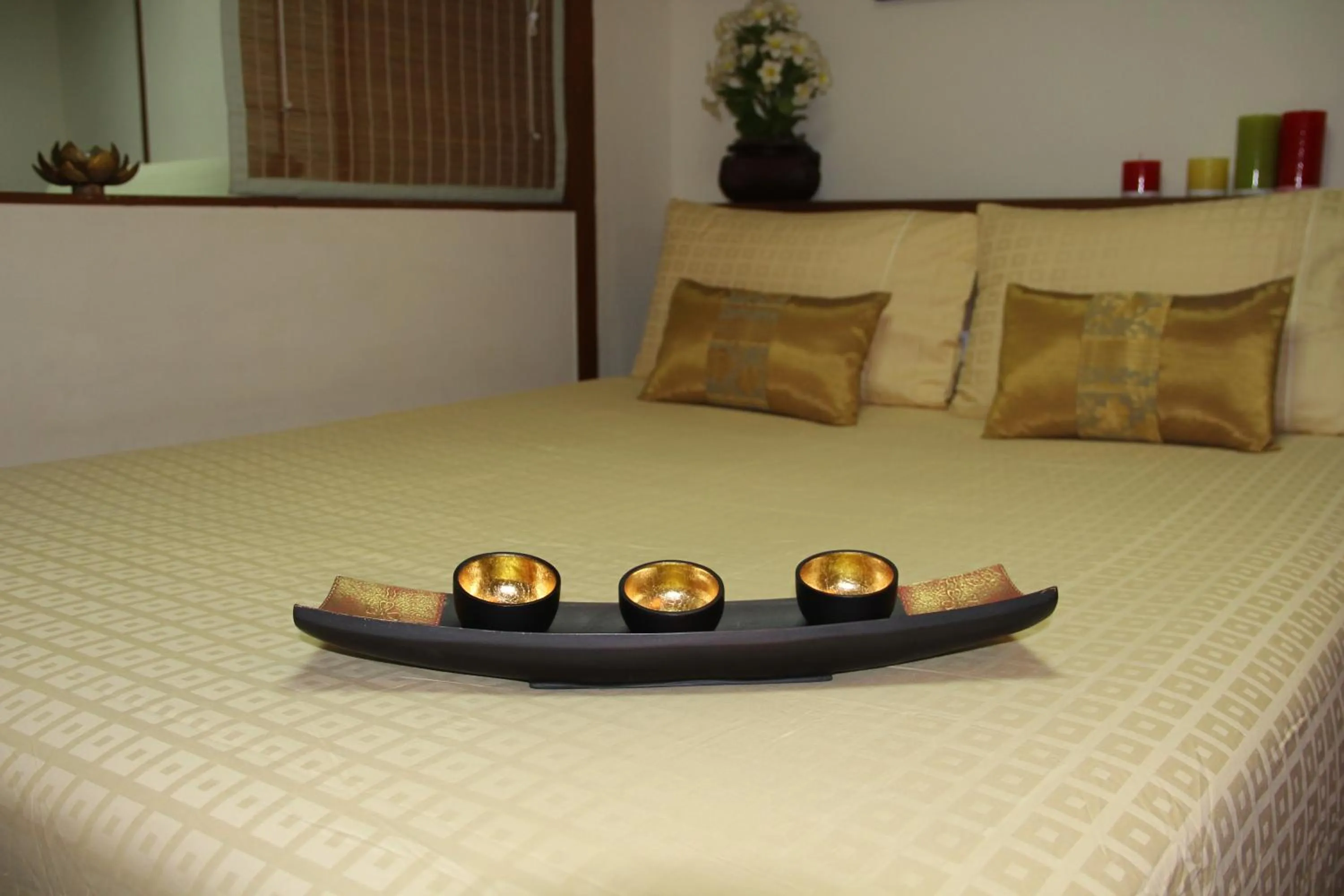 Bed in B.S. Court Hotel Sathorn