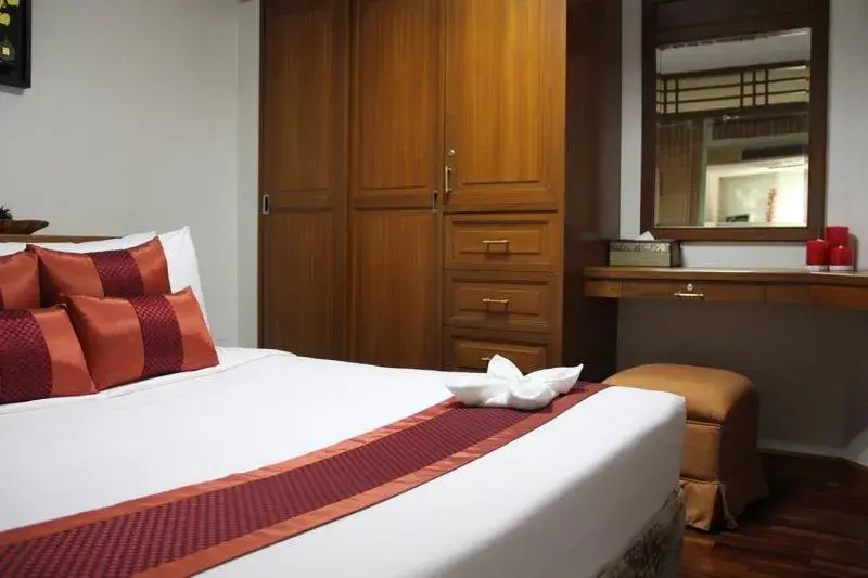 Decorative detail, Bed in B.S. Court Hotel Sathorn Decorative detail, Bed in B.S. Court Hotel Sathorn