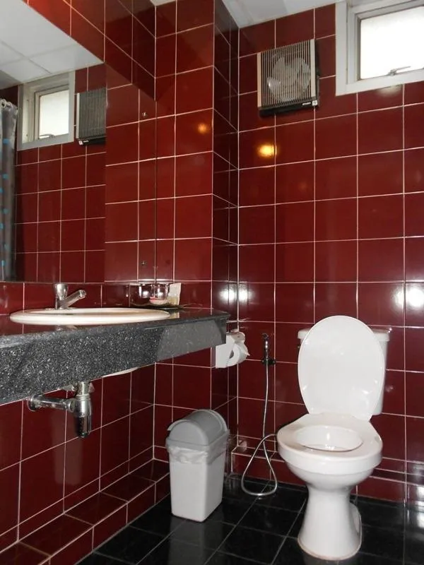 Bathroom in B.S. Court Hotel Sathorn