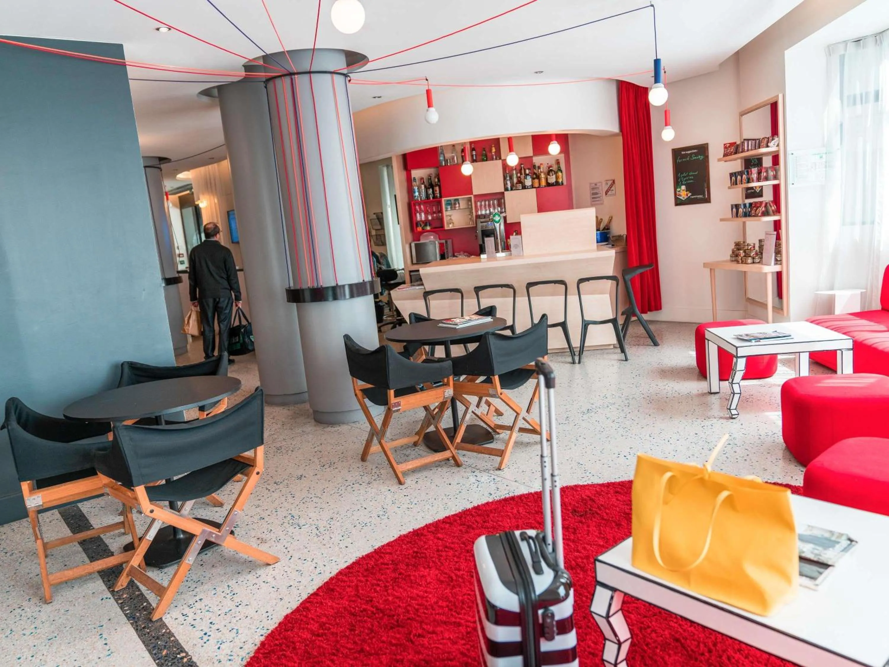 Lounge or bar in ibis Styles Paris Mairie de Montreuil