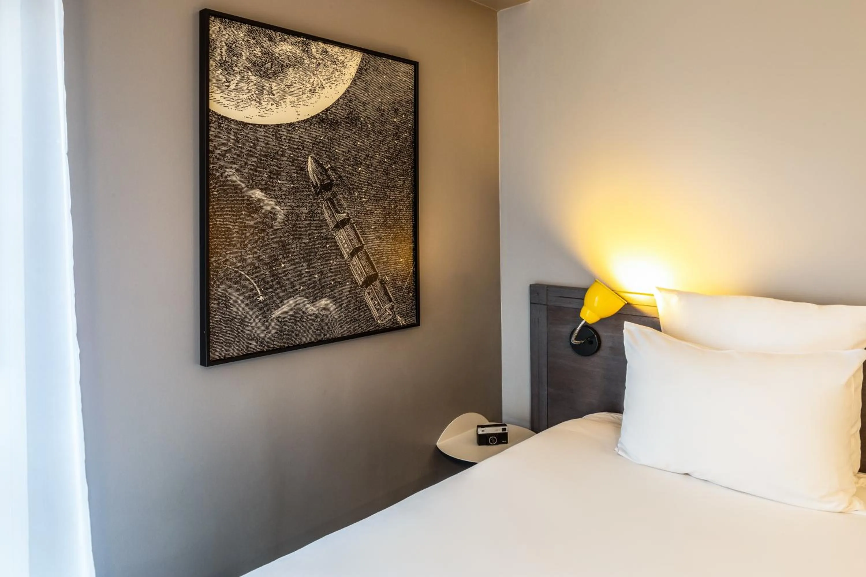 Bed in ibis Styles Paris Mairie de Montreuil