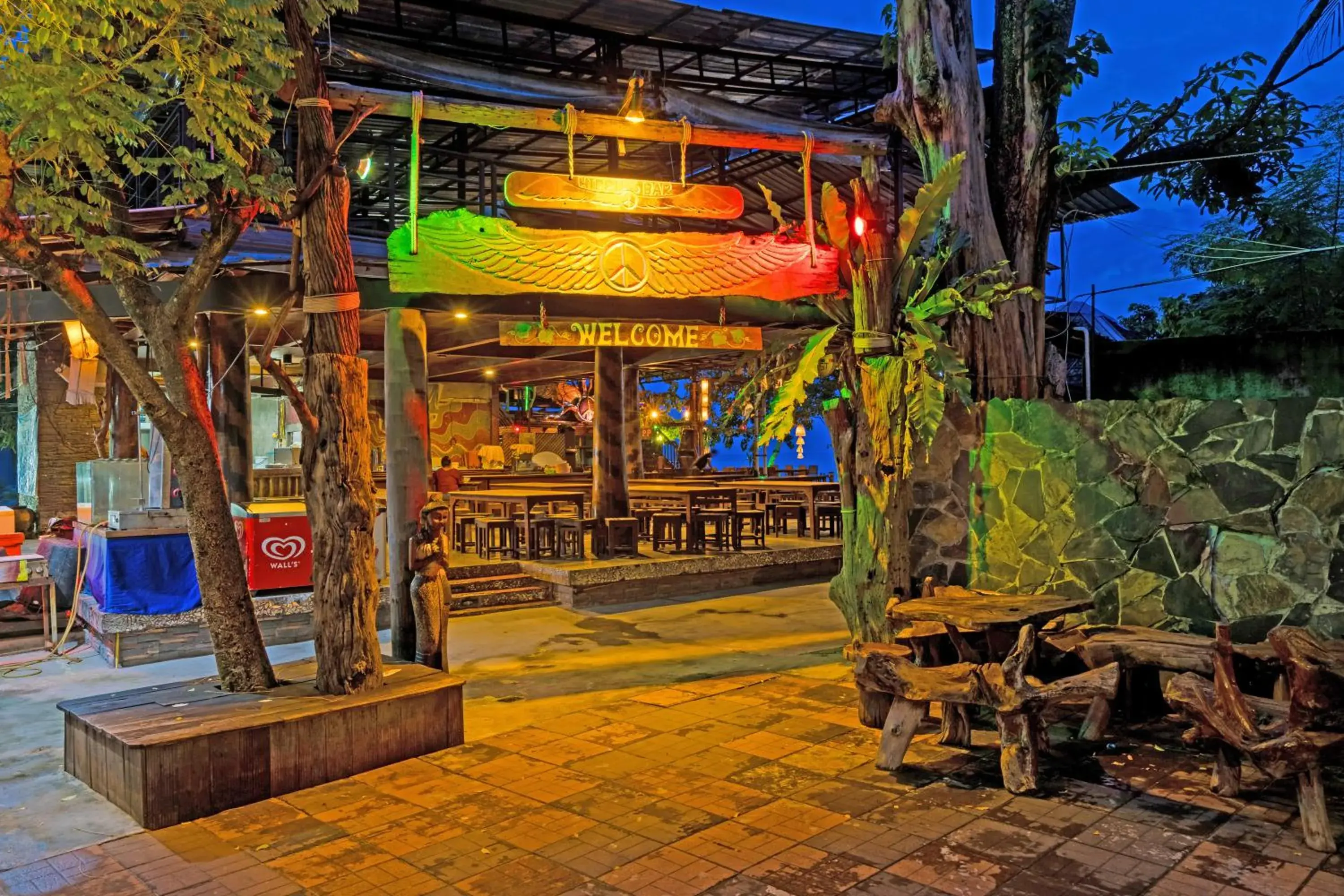 Restaurant/places to eat in Phi Phi Andaman Legacy Resort Restaurant/places to eat in Phi Phi Andaman Legacy Resort