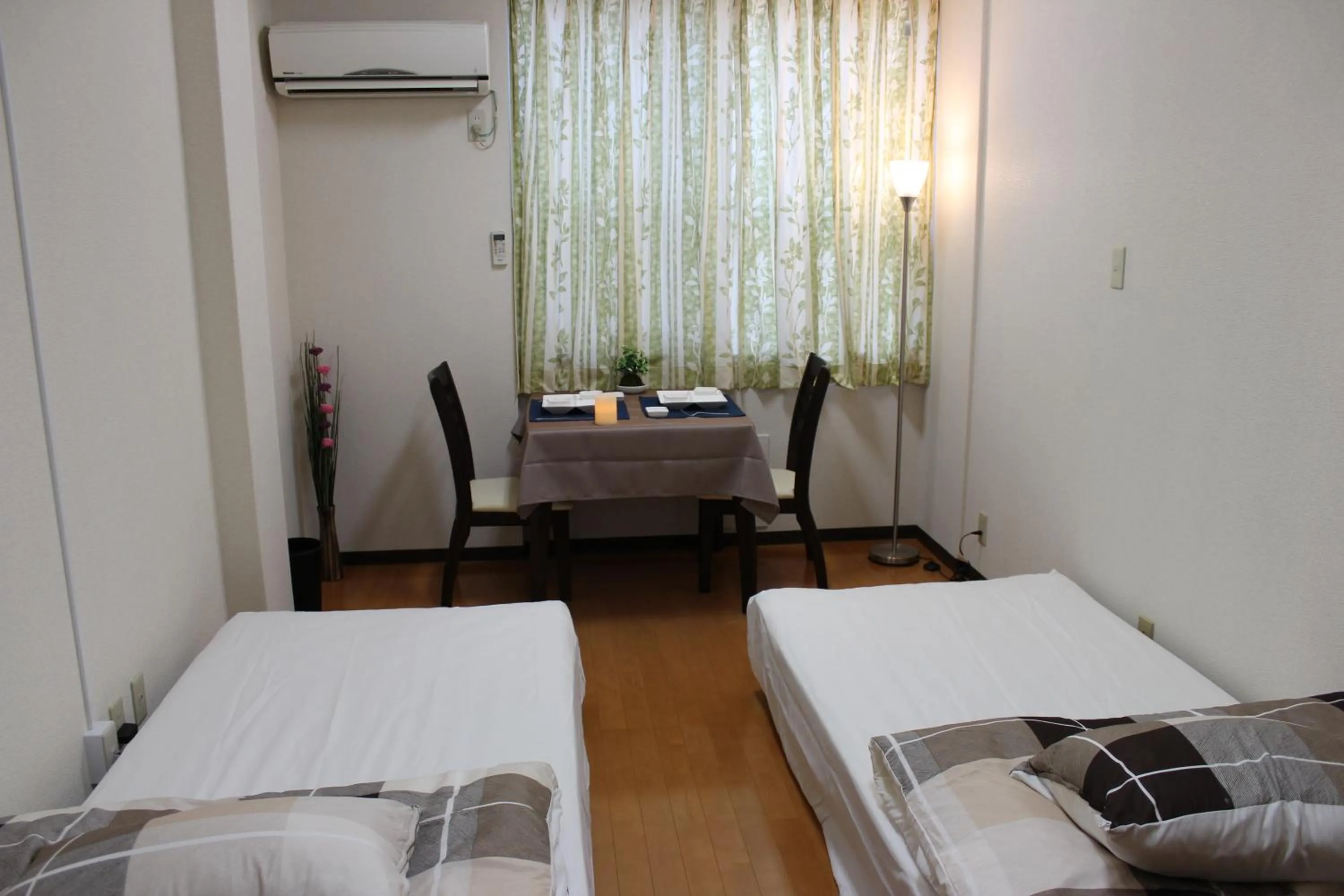Photo of the whole room, Bed in Vacational Rental Sunny Heights